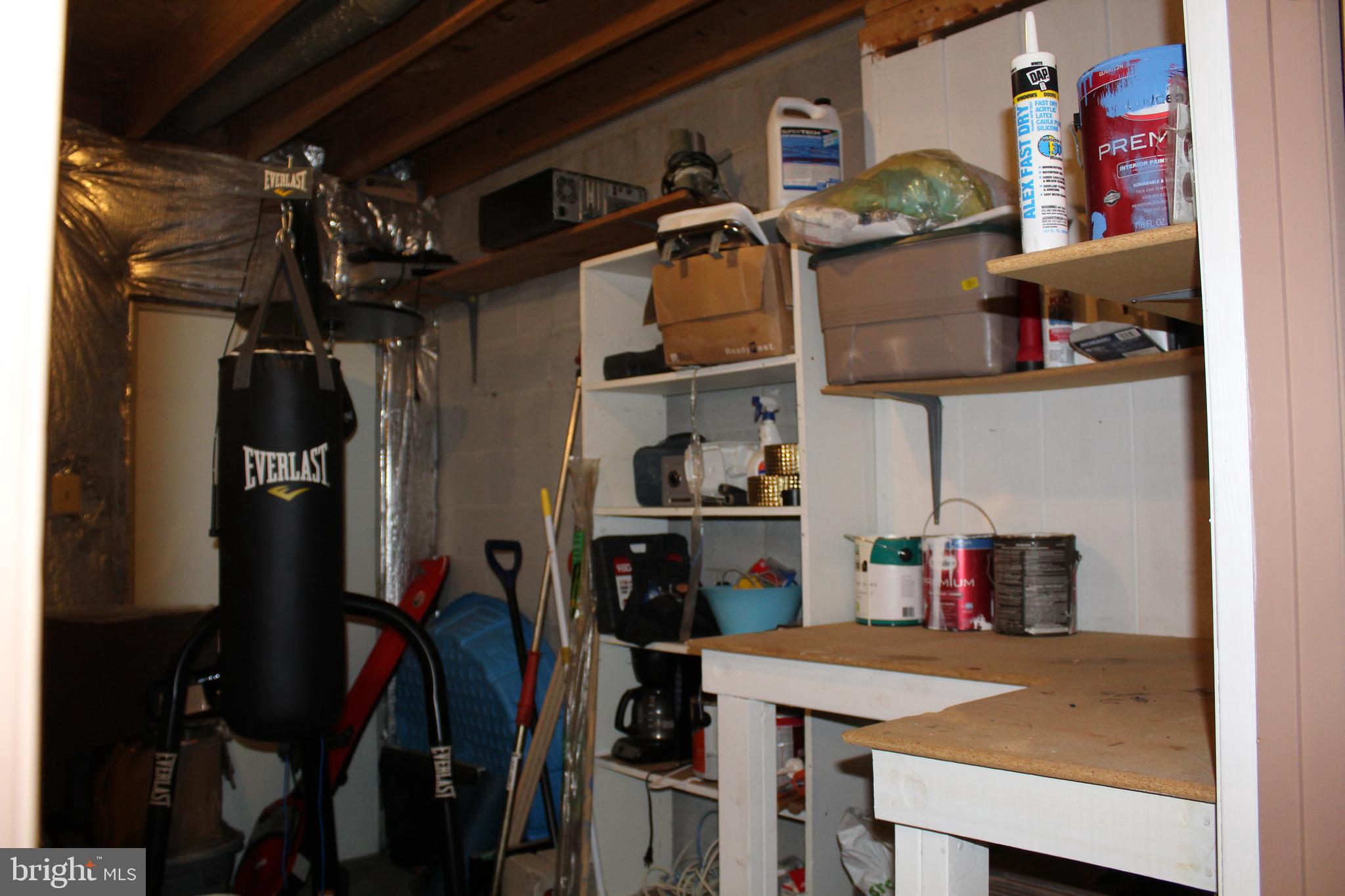 DUNSHIRE TOWNHOUSES - Residential