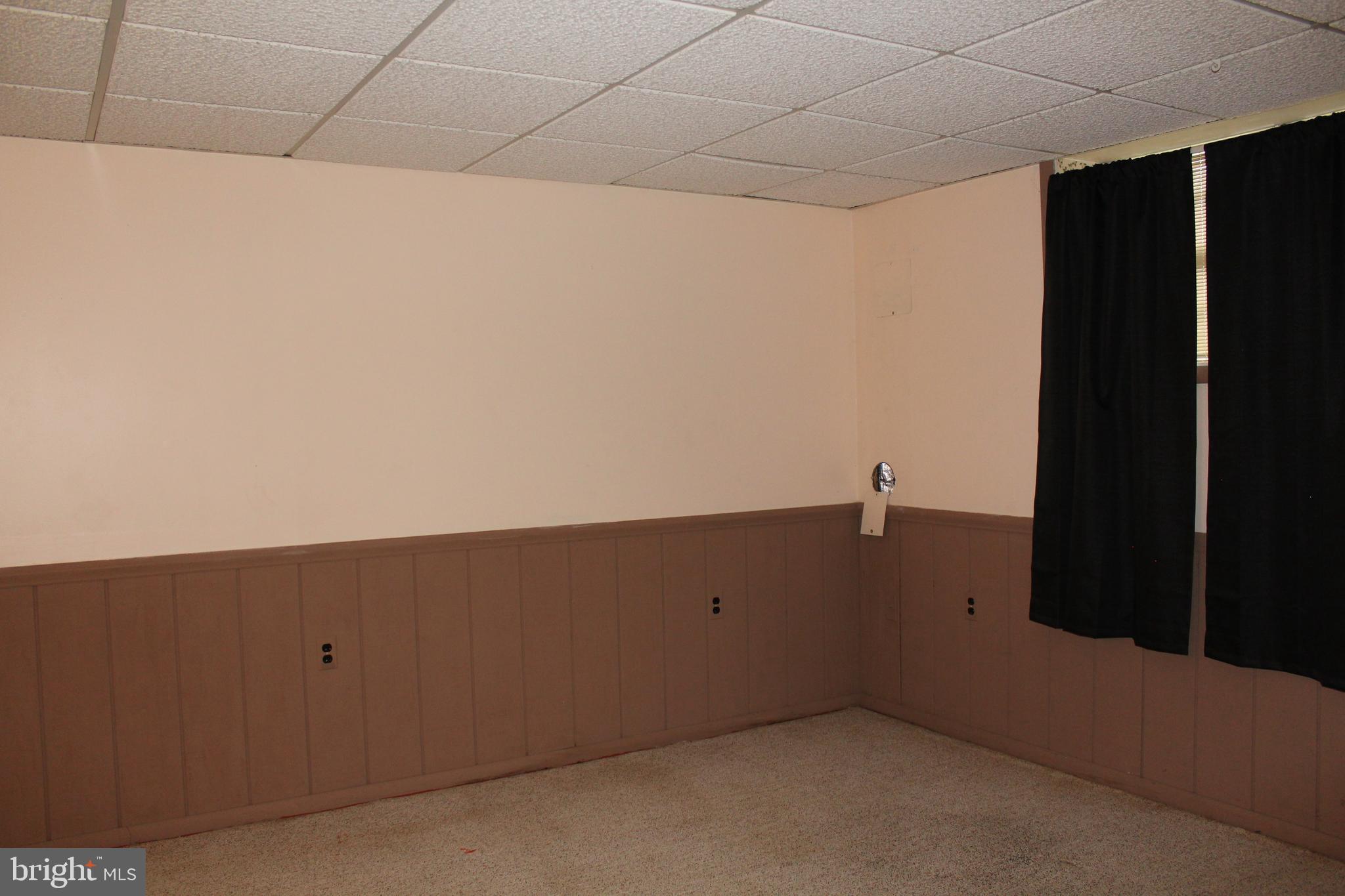 DUNSHIRE TOWNHOUSES - Residential