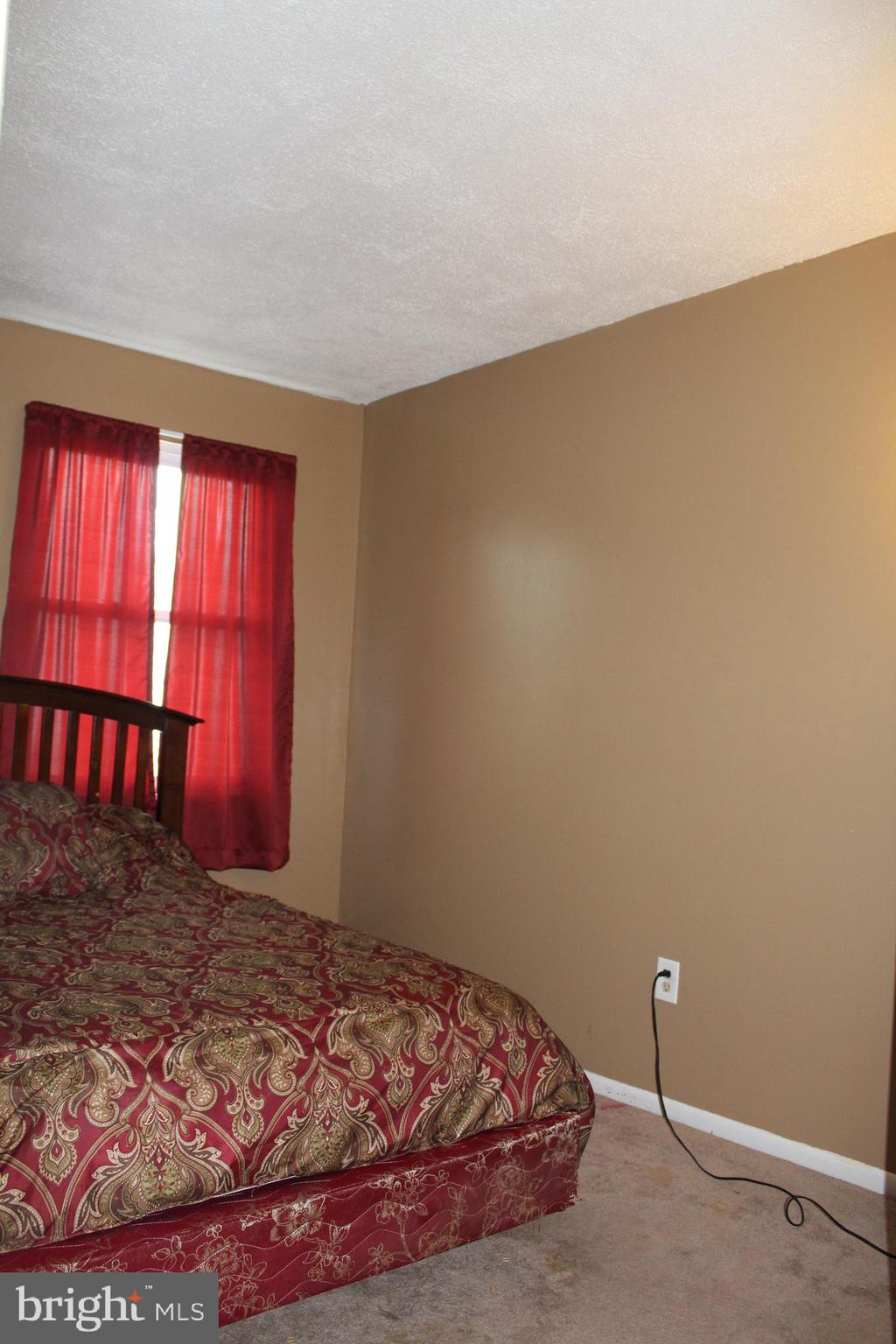 DUNSHIRE TOWNHOUSES - Residential