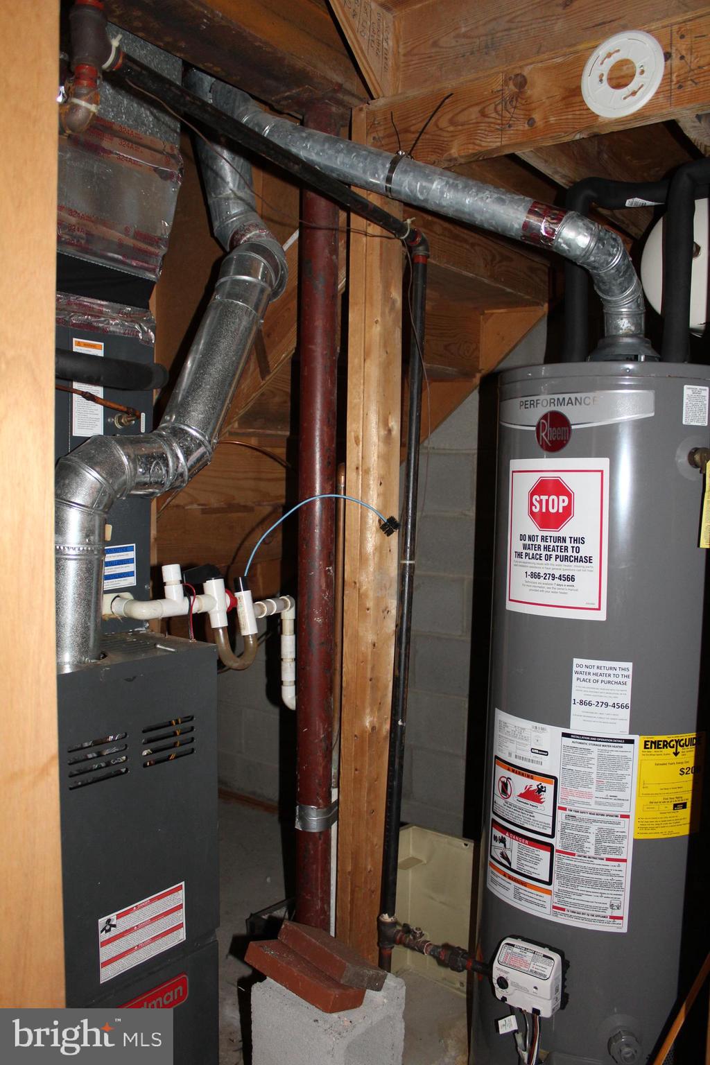 DUNSHIRE TOWNHOUSES - Residential