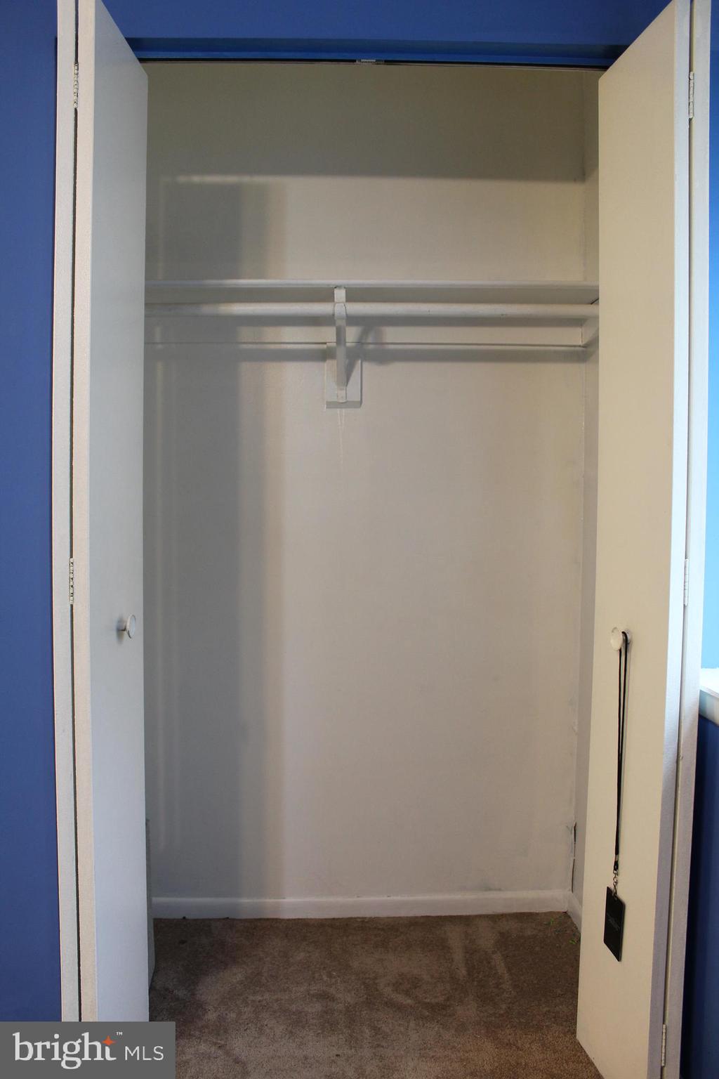 DUNSHIRE TOWNHOUSES - Residential