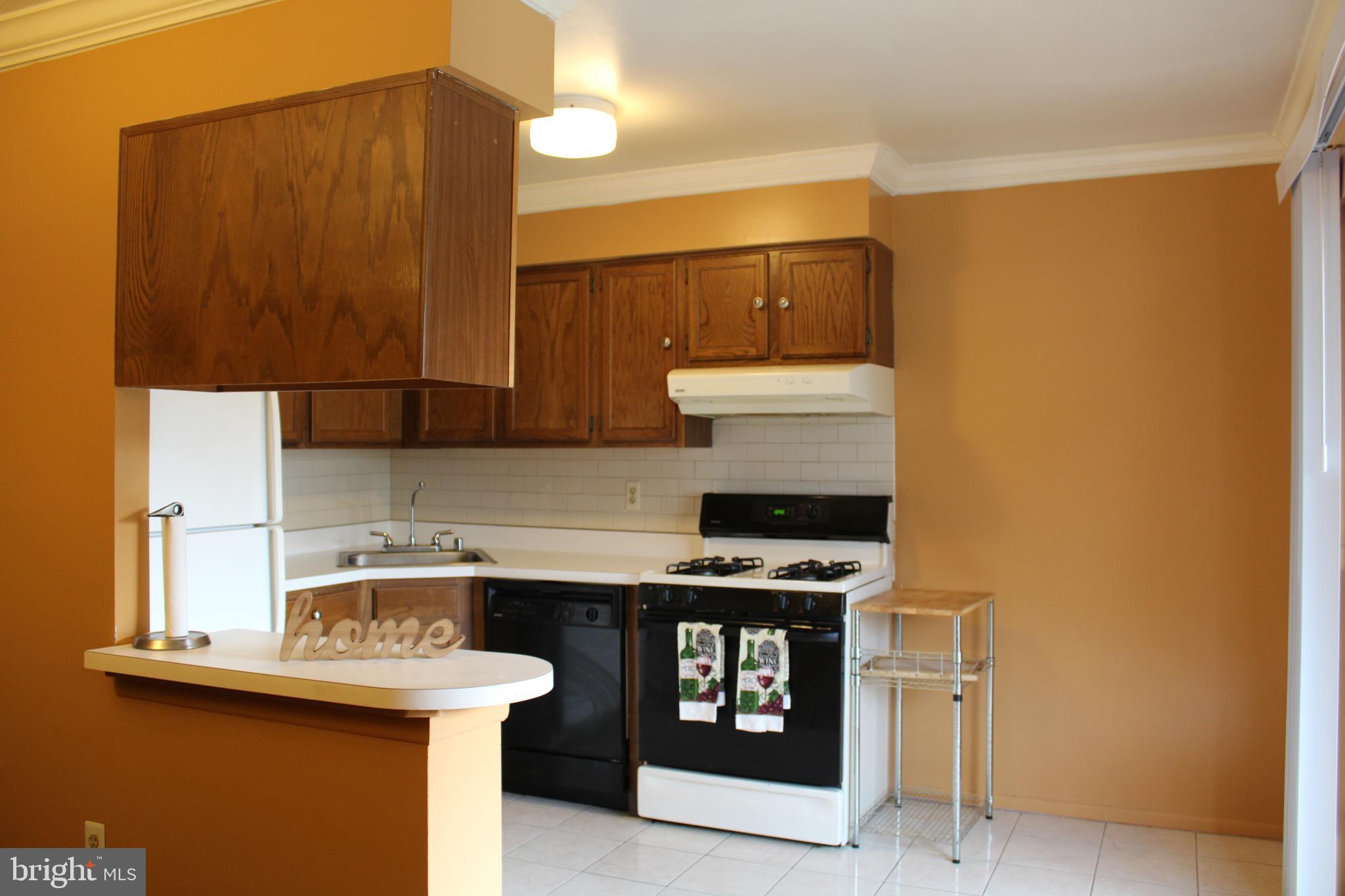 DUNSHIRE TOWNHOUSES - Residential