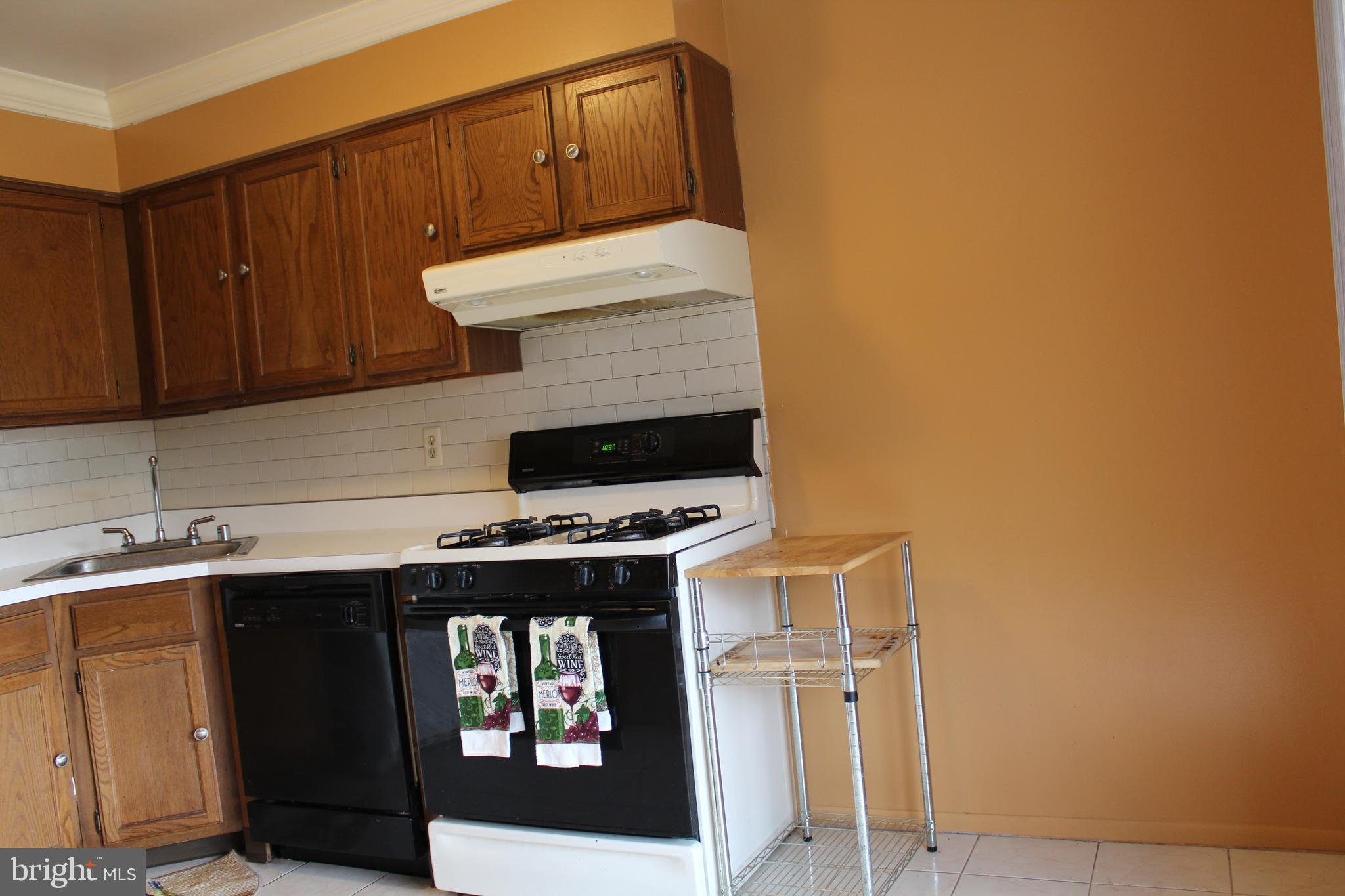 DUNSHIRE TOWNHOUSES - Residential