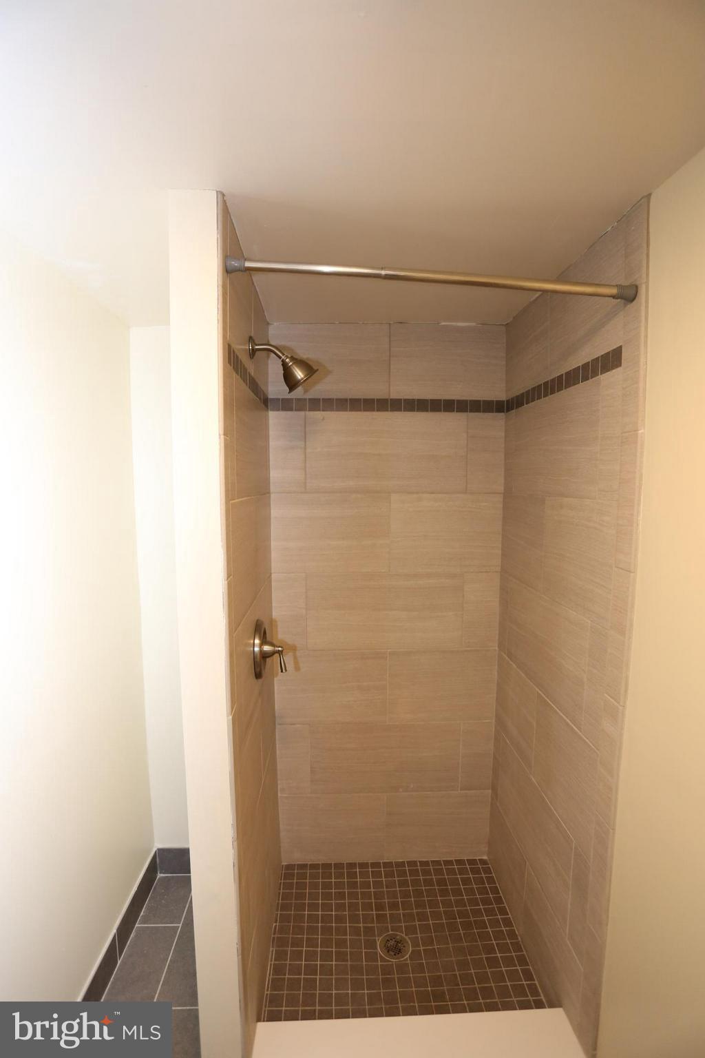 STANBROOK - Residential Lease