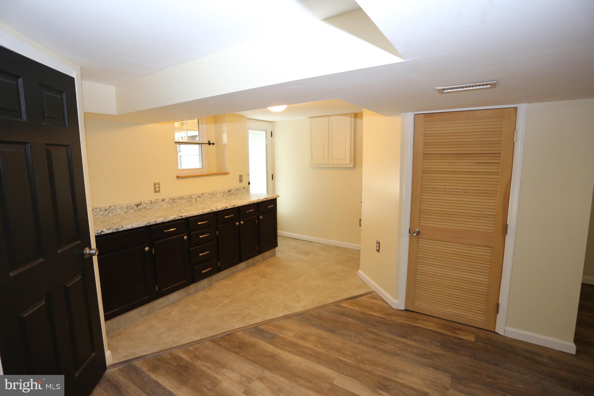 STANBROOK - Residential Lease