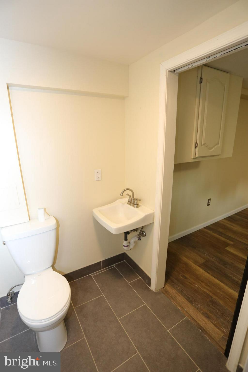 STANBROOK - Residential Lease