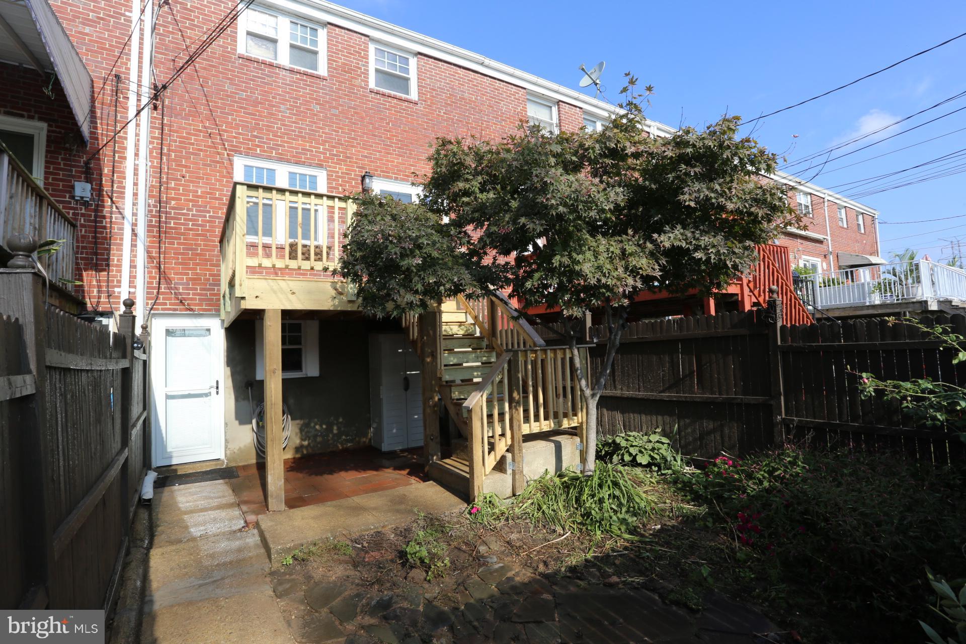 STANBROOK - Residential Lease