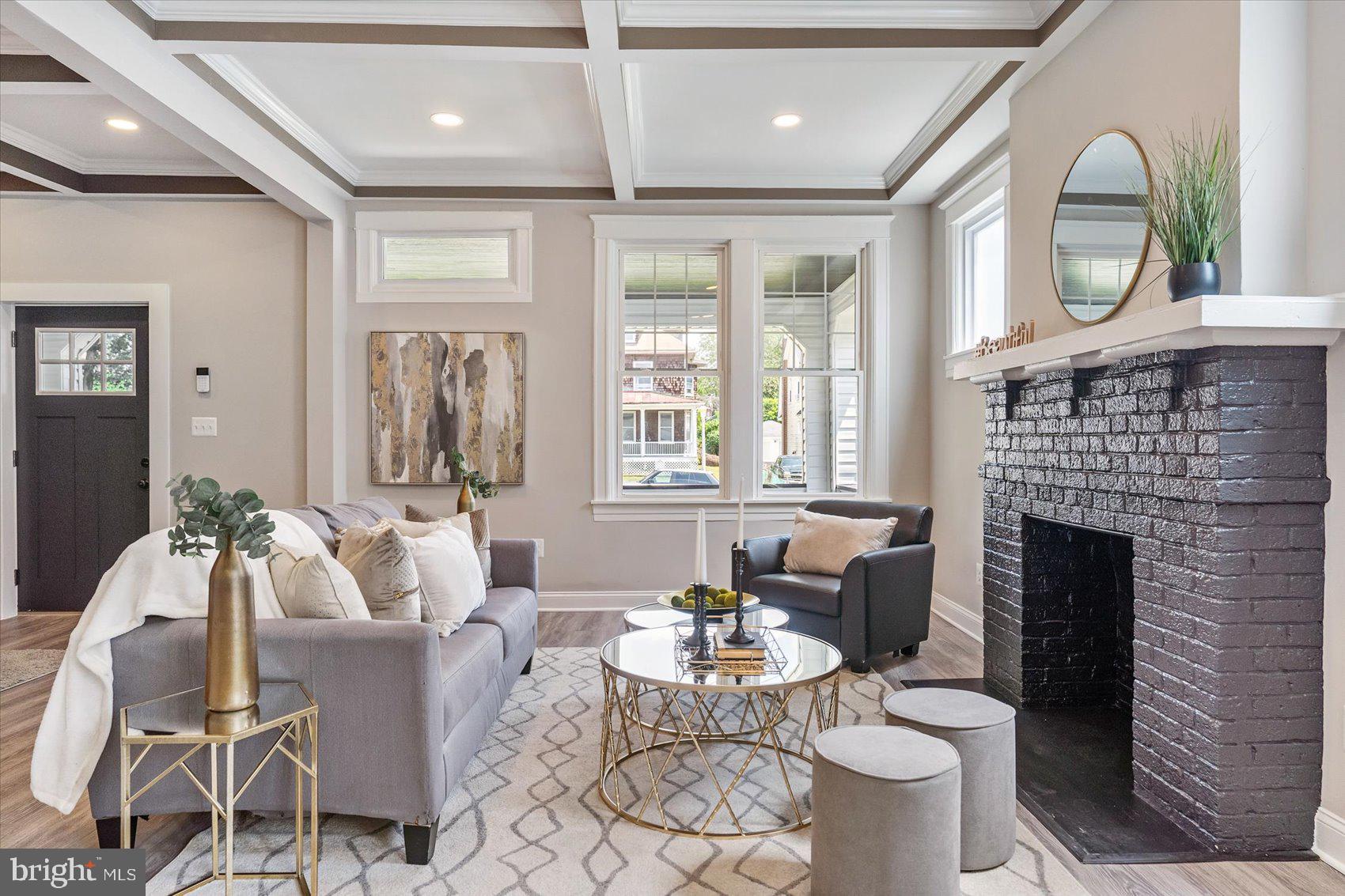 GARWYN OAKS - Residential