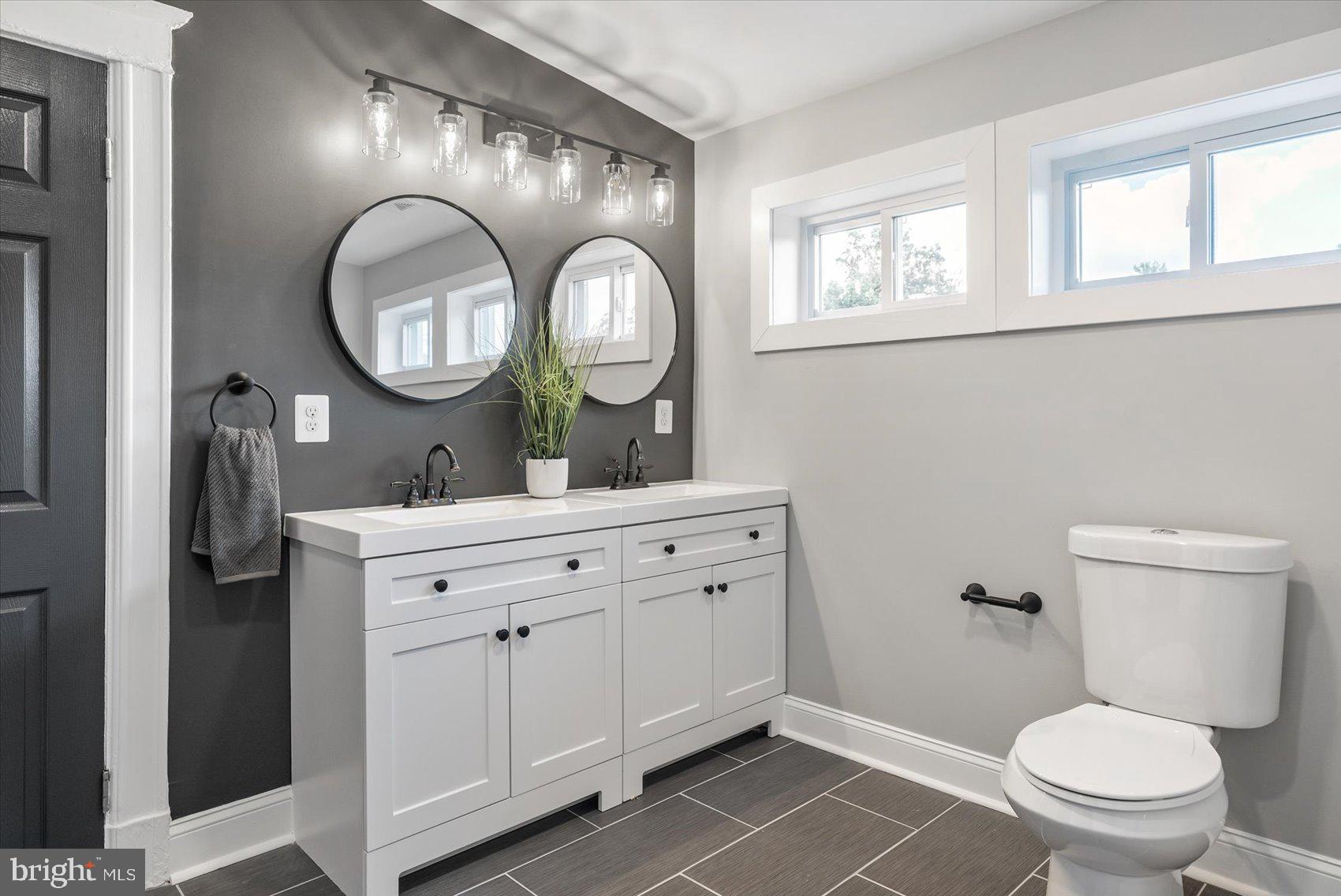 GARWYN OAKS - Residential