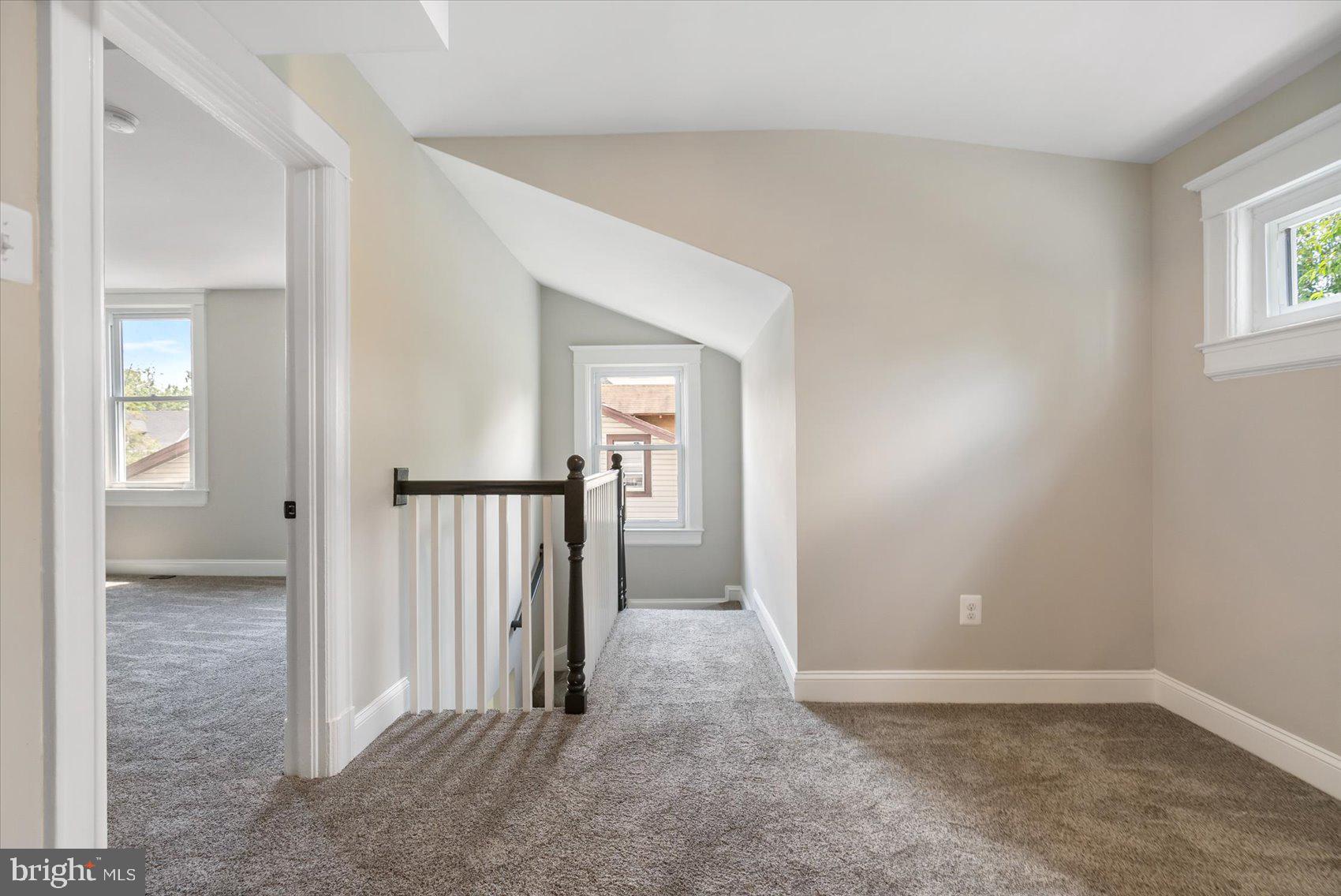 GARWYN OAKS - Residential