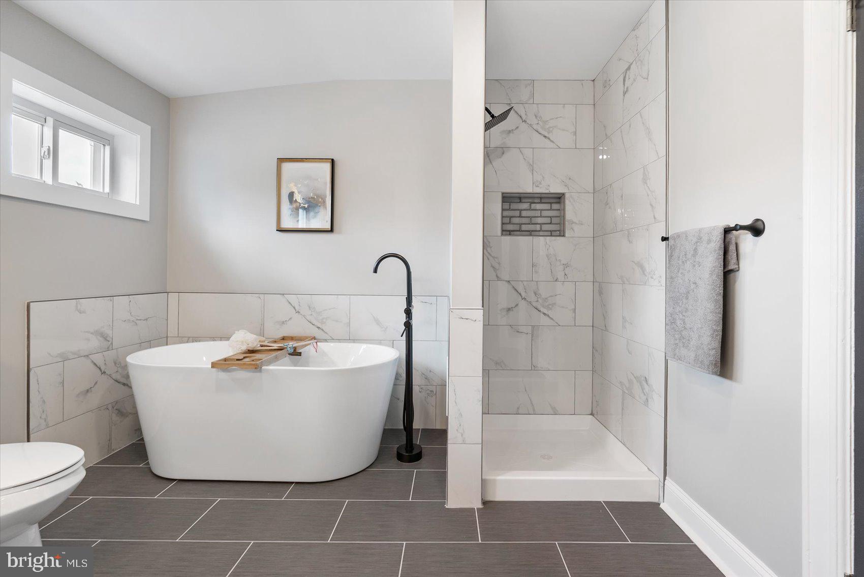 GARWYN OAKS - Residential