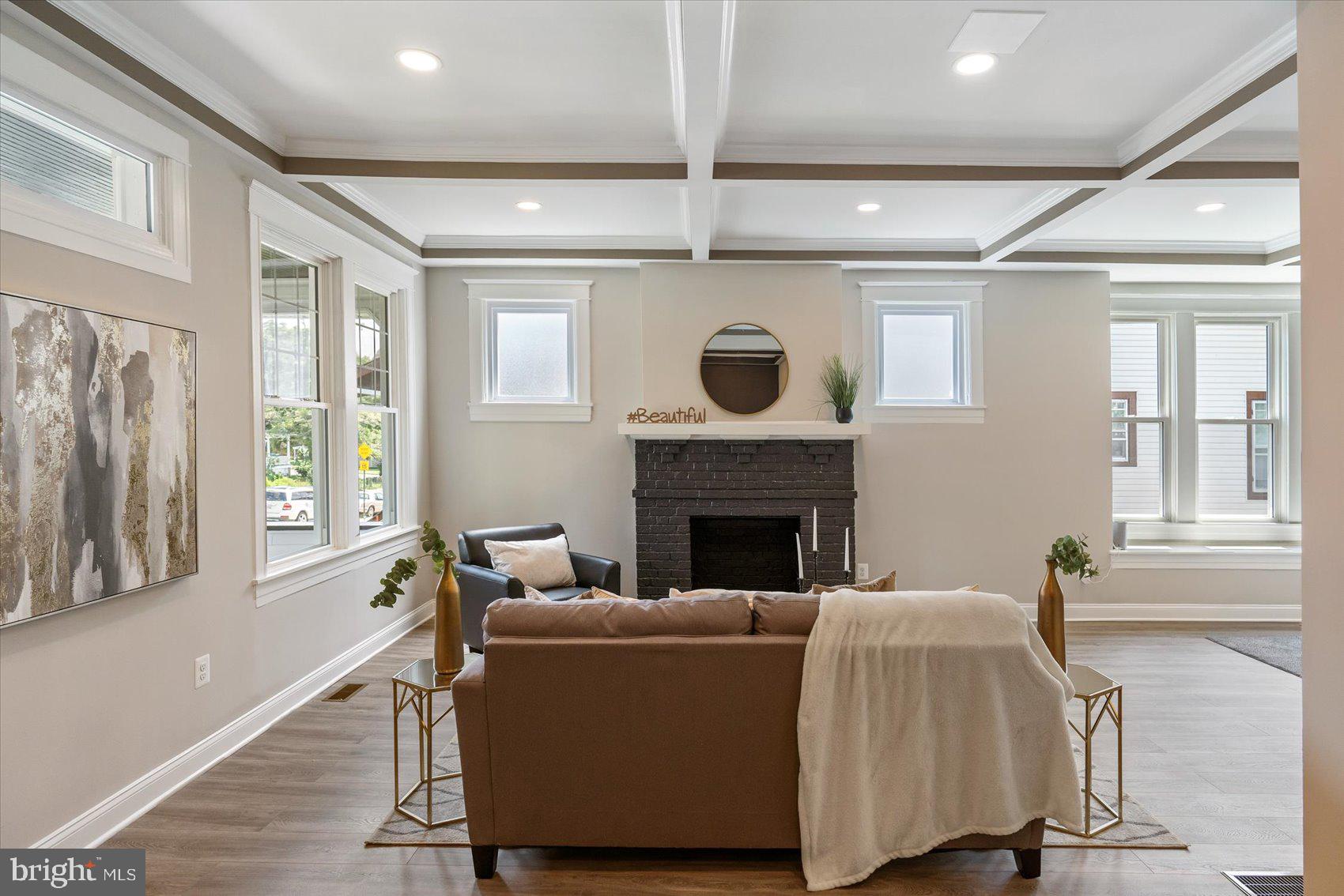 GARWYN OAKS - Residential