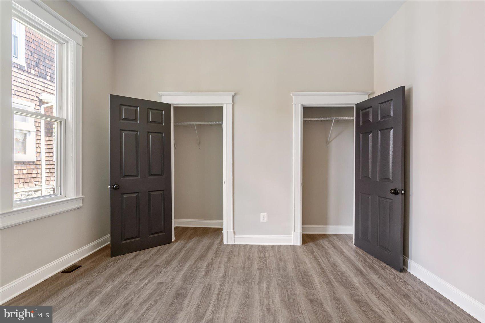 GARWYN OAKS - Residential