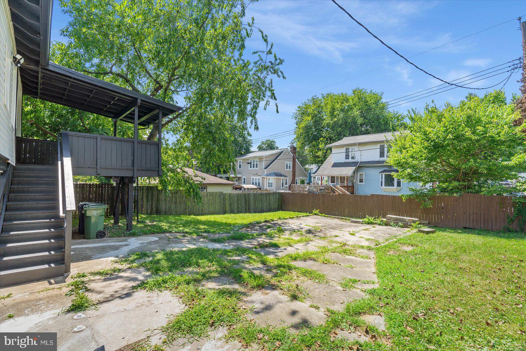 GARWYN OAKS - Residential