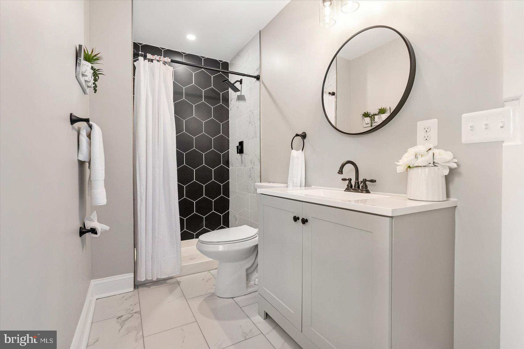 GARWYN OAKS - Residential