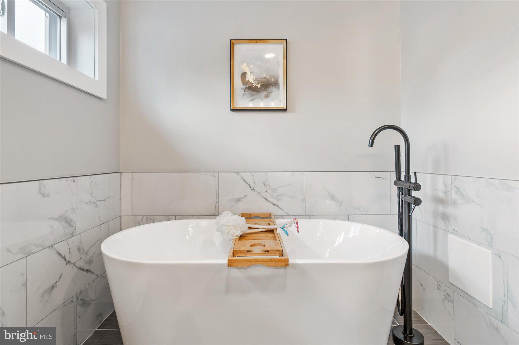 GARWYN OAKS - Residential