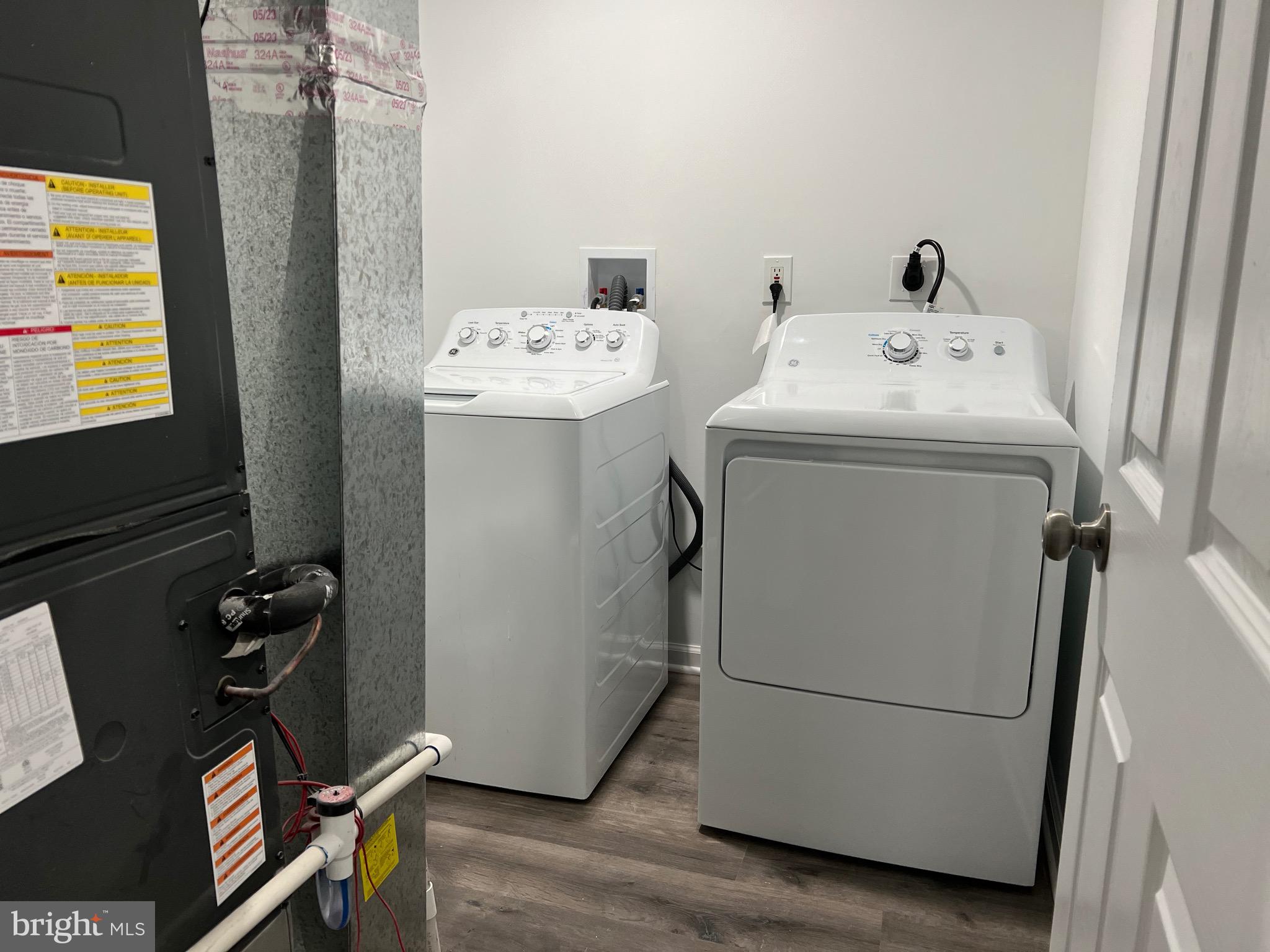 OVERLOOK - Residential Lease