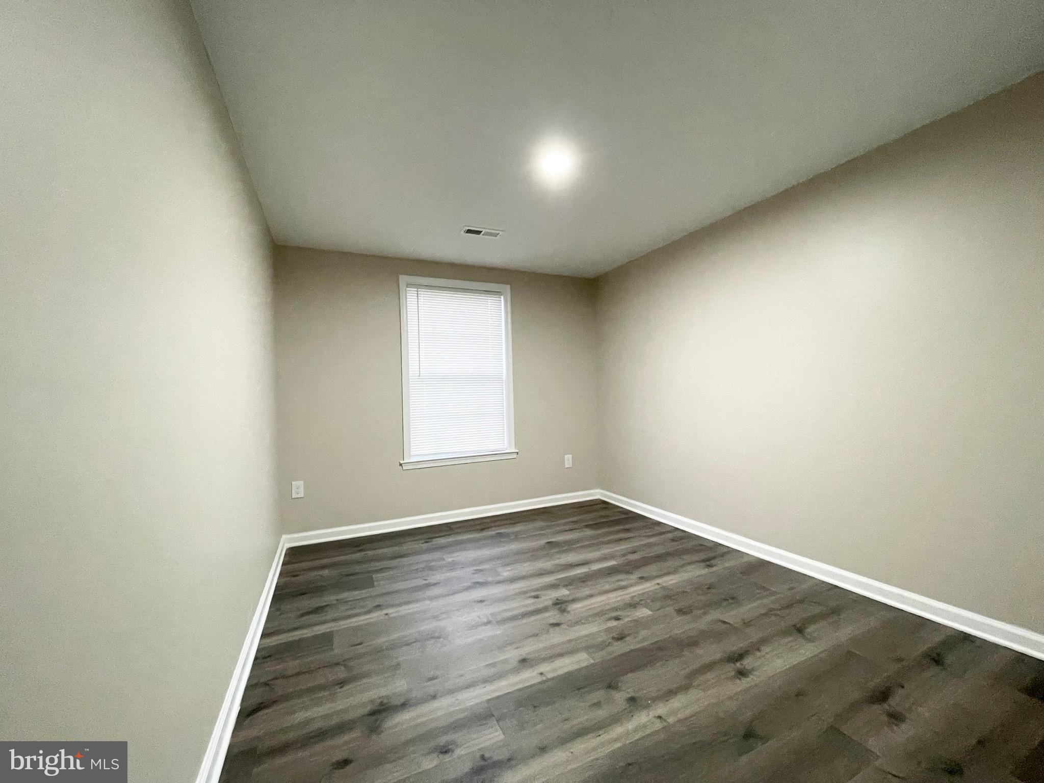 OVERLOOK - Residential Lease