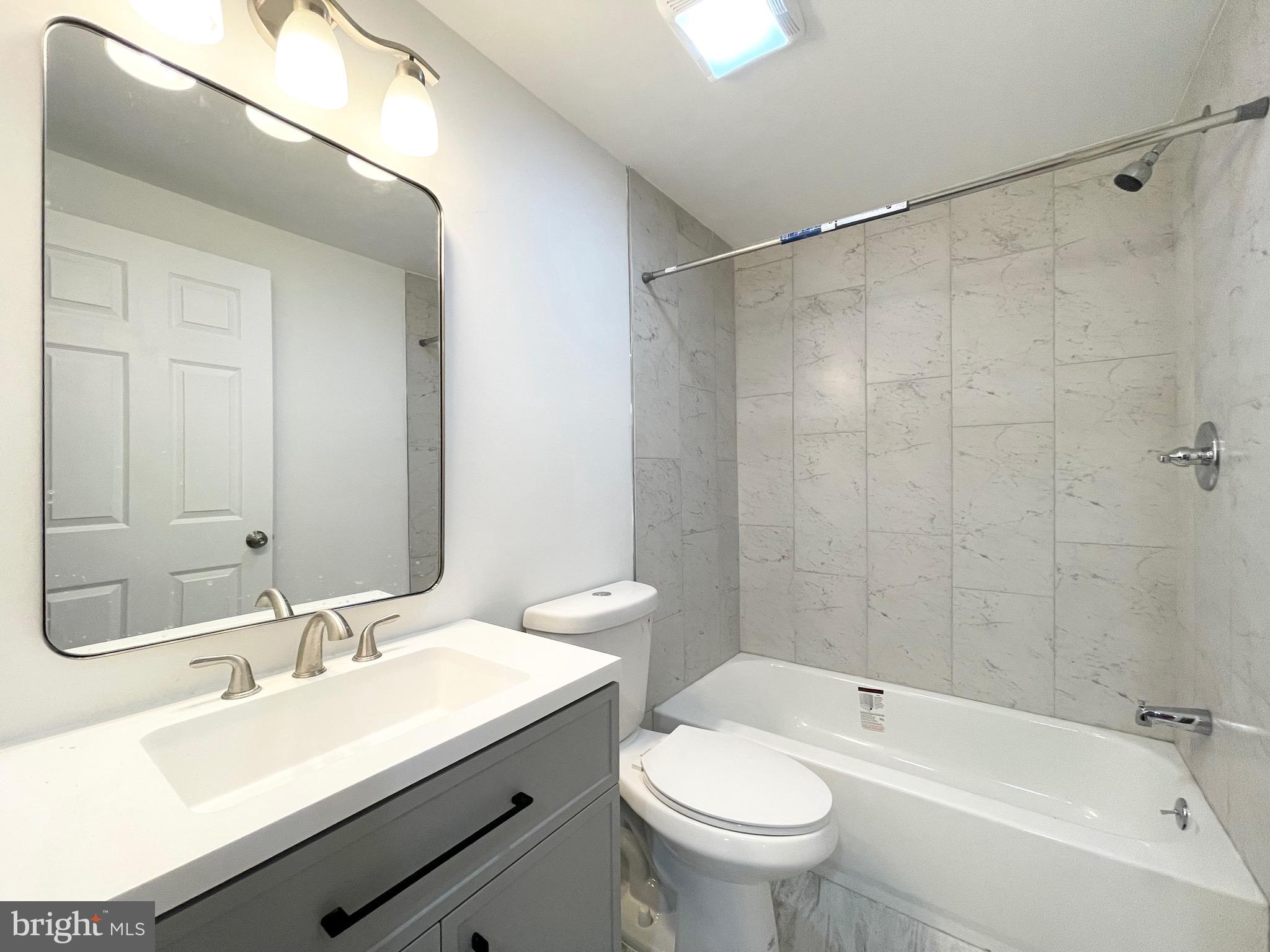 OVERLOOK - Residential Lease