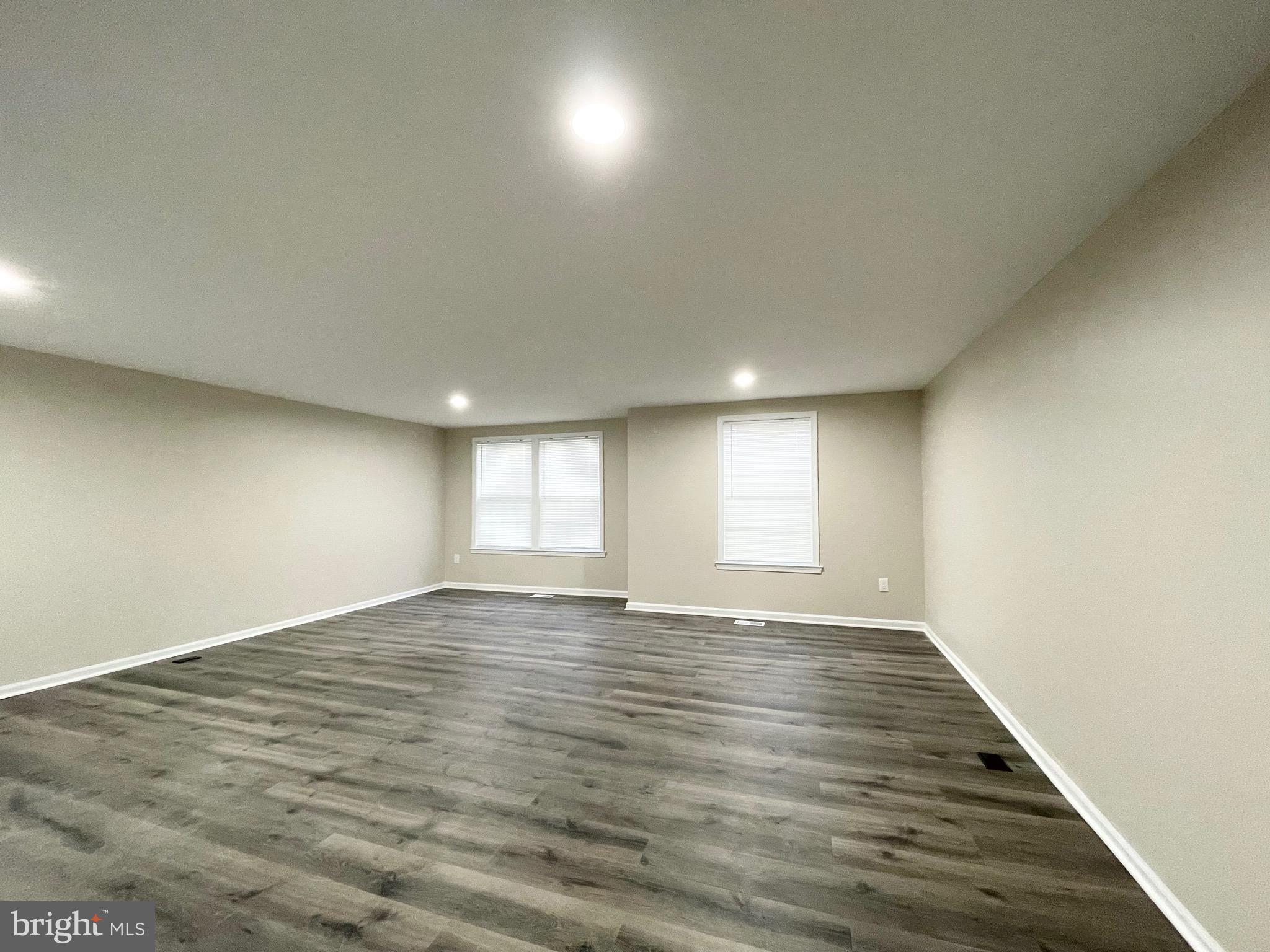 OVERLOOK - Residential Lease