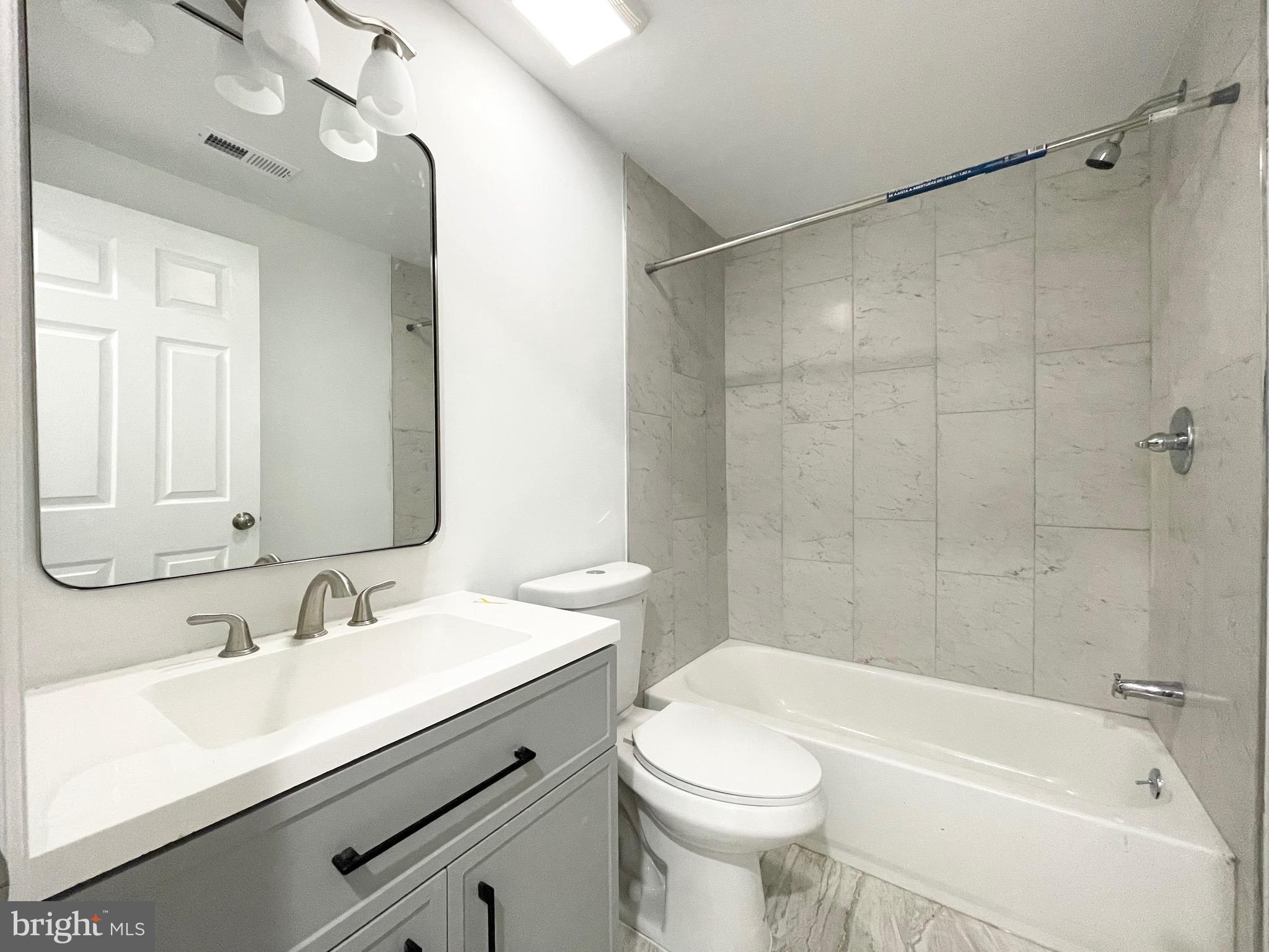 OVERLOOK - Residential Lease