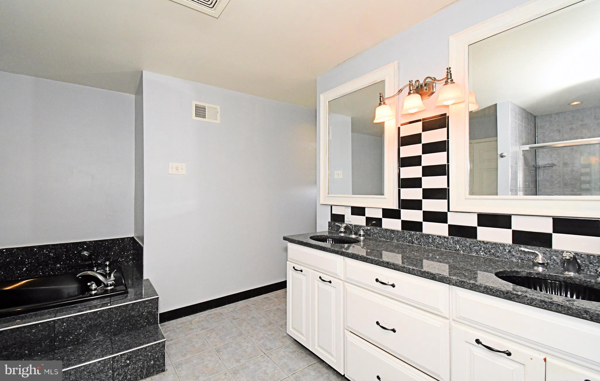 CRANBERRY ESTATES - Residential