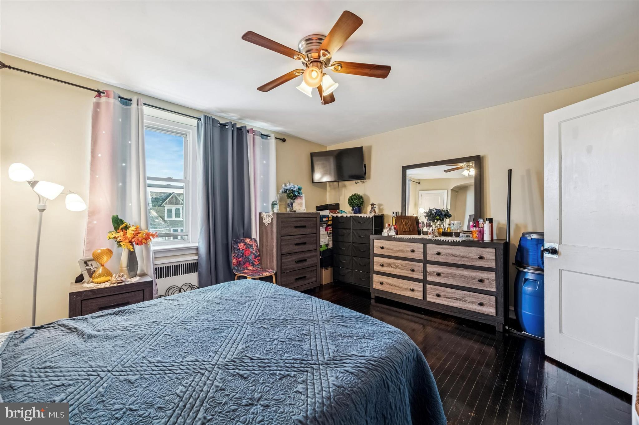 WEST OAK LANE - Residential