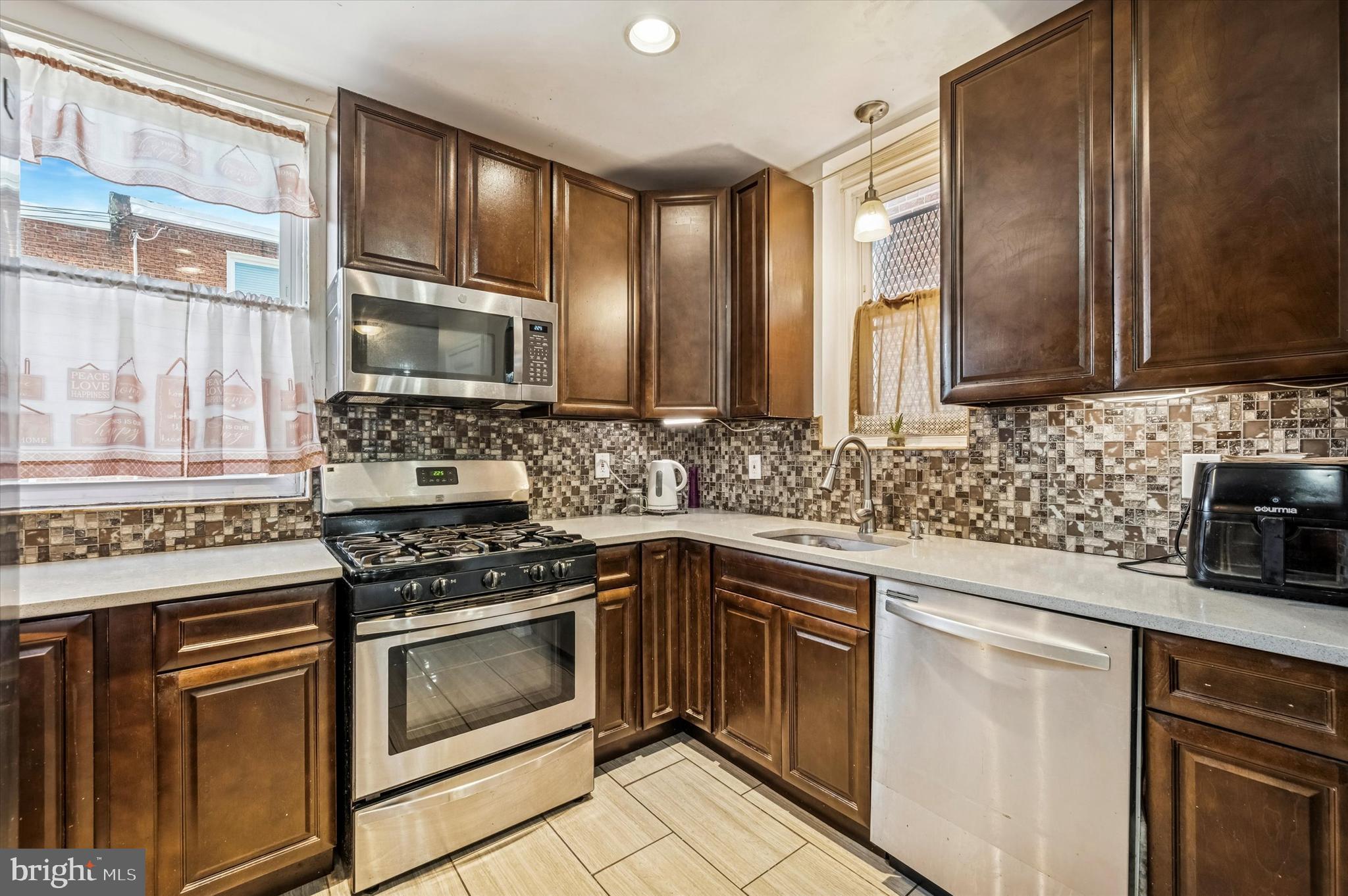 WEST OAK LANE - Residential