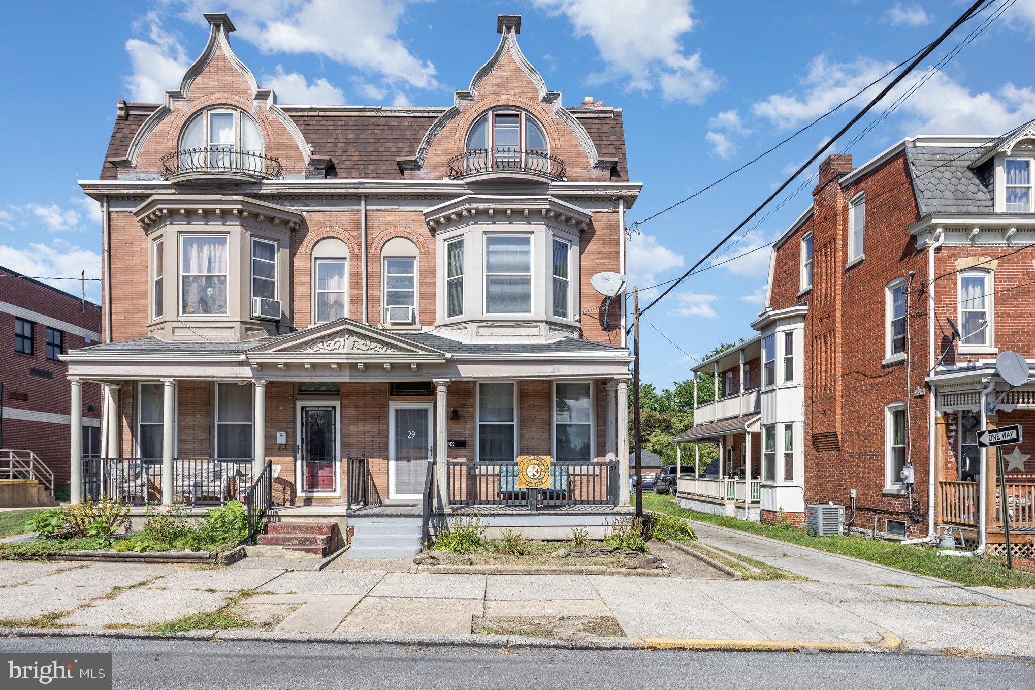 29 N 9TH STREET