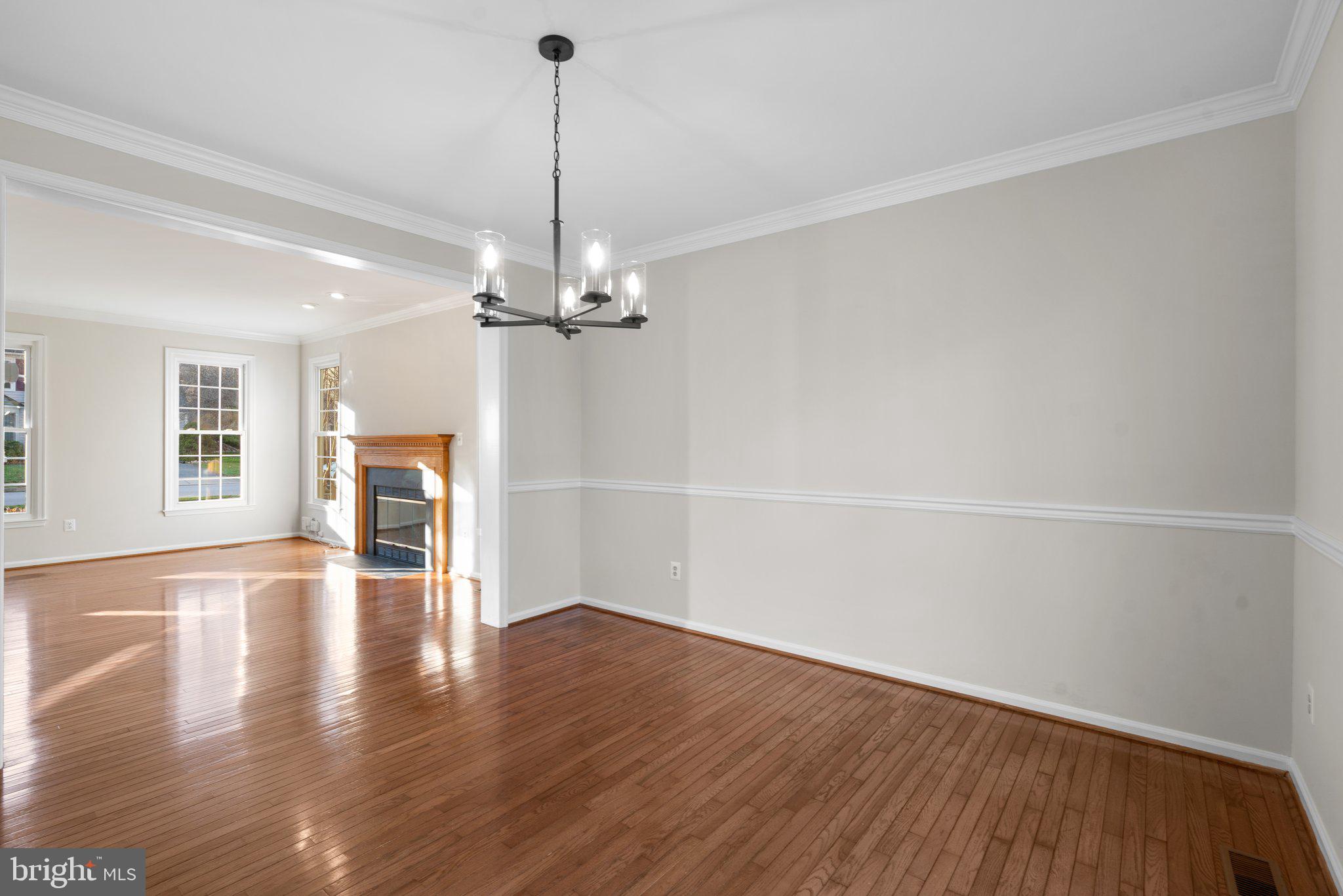 COLLEGE HILLS - Residential