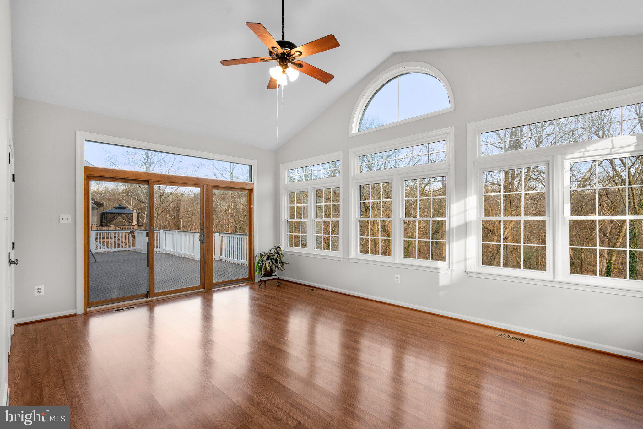 COLLEGE HILLS - Residential