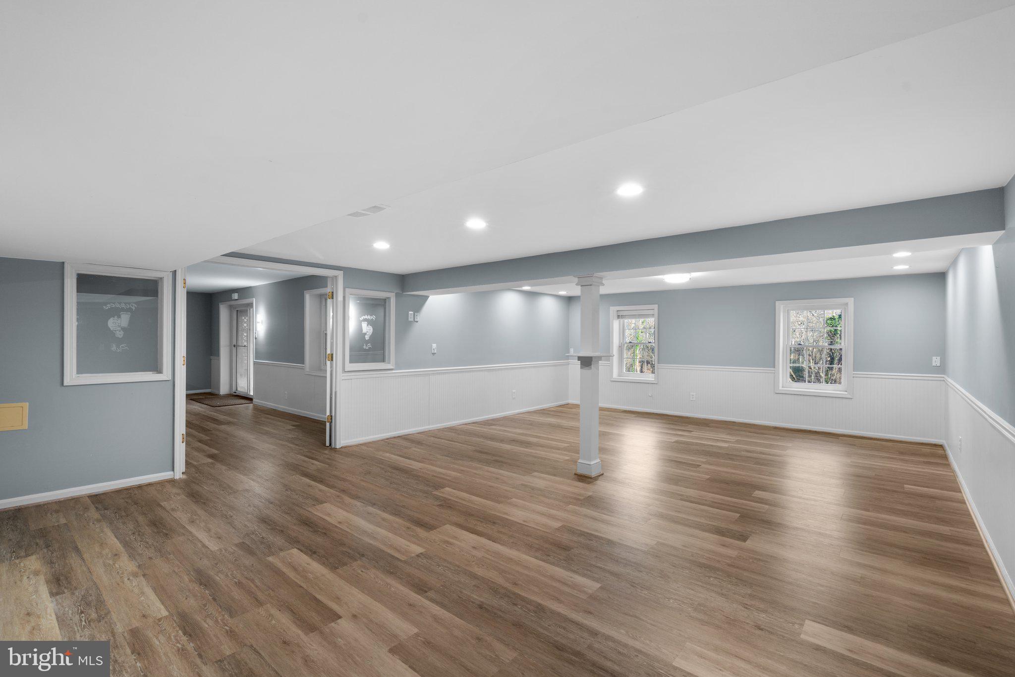 COLLEGE HILLS - Residential