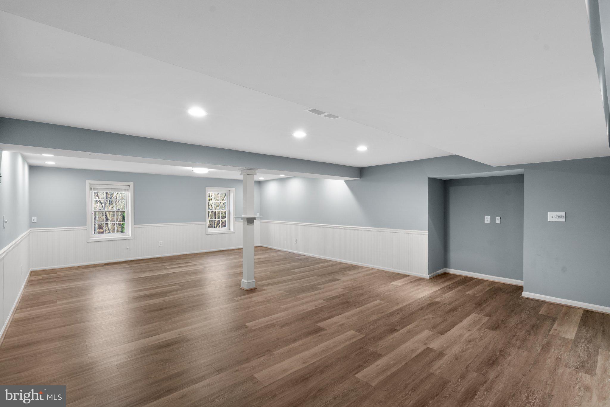 COLLEGE HILLS - Residential