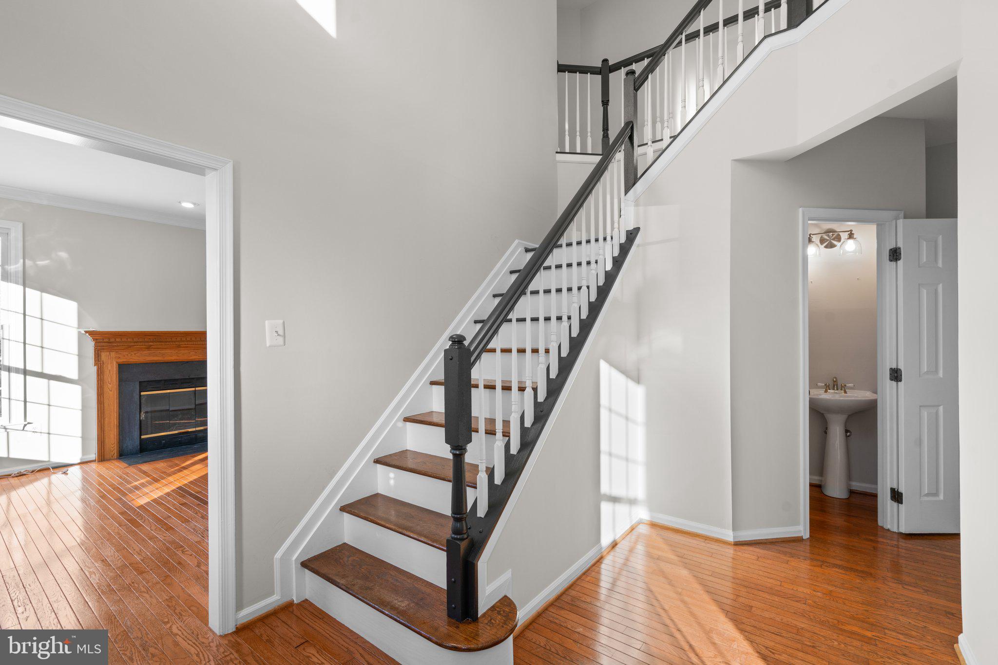 COLLEGE HILLS - Residential