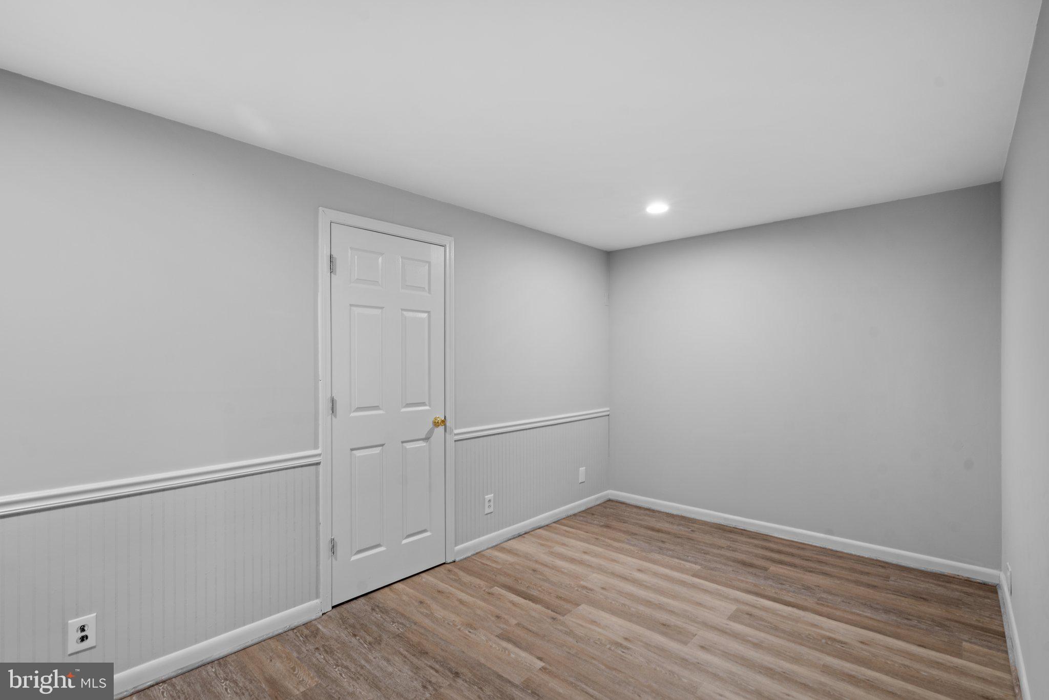 COLLEGE HILLS - Residential