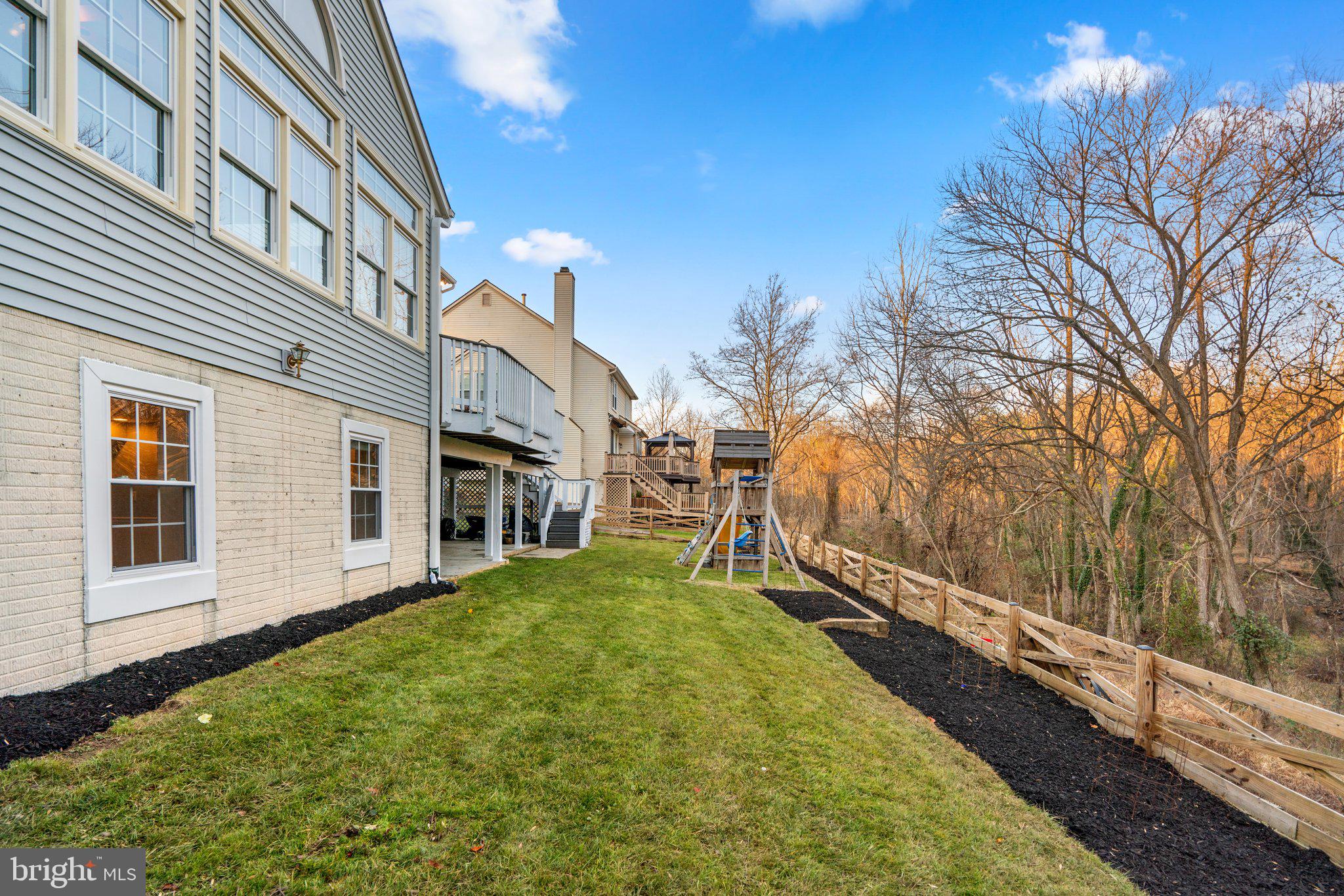 COLLEGE HILLS - Residential