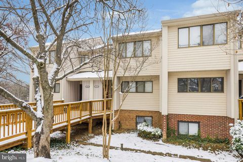 2105 OLD LANDING WAY WOODBRIDGE VA 22191