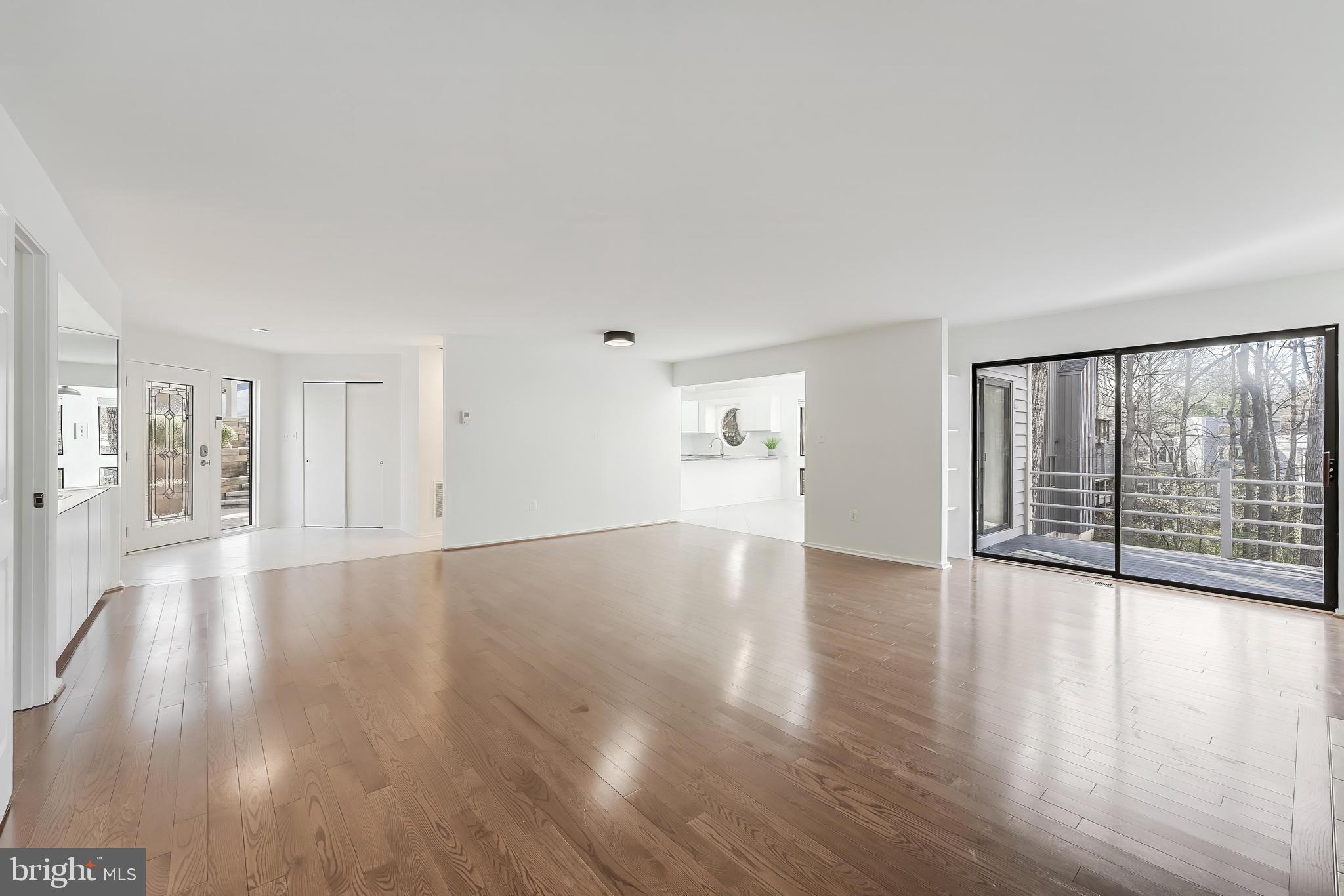 RESTON - Residential