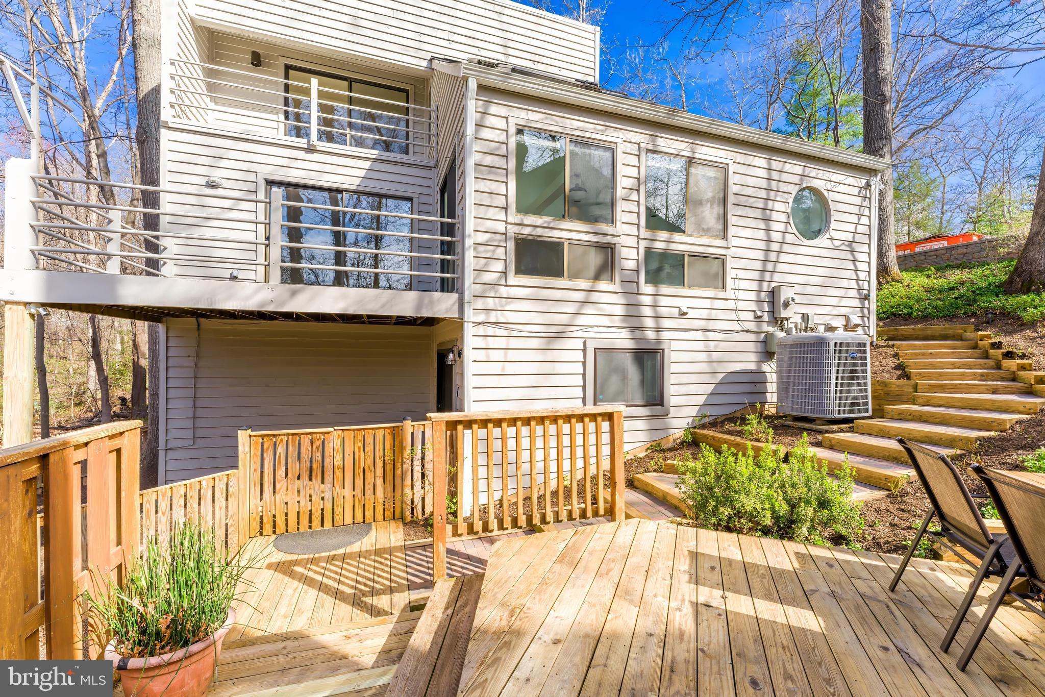 RESTON - Residential