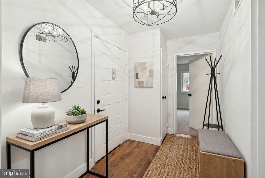 PAINTERS CROSSING - Residential