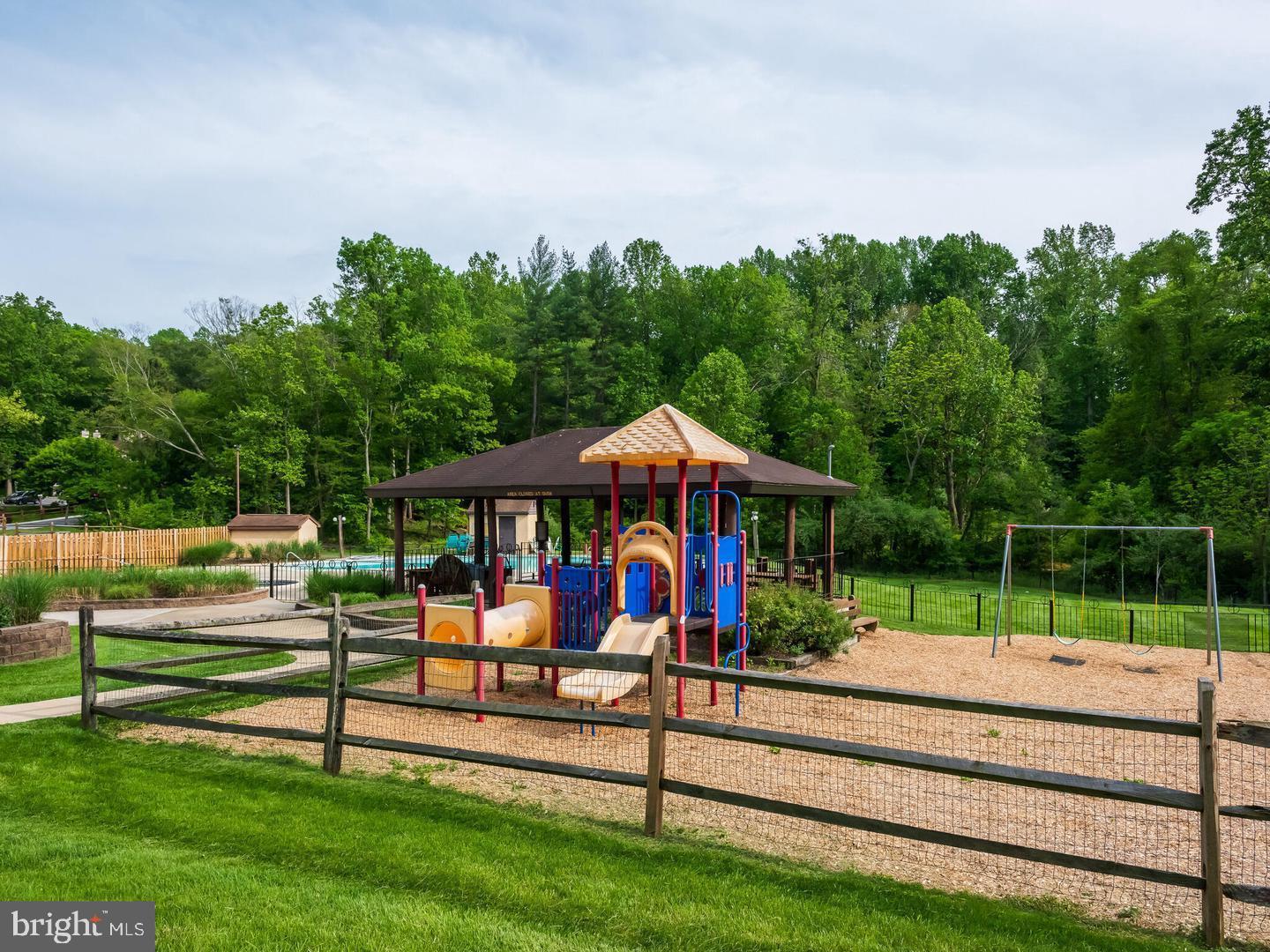 PAINTERS CROSSING - Residential