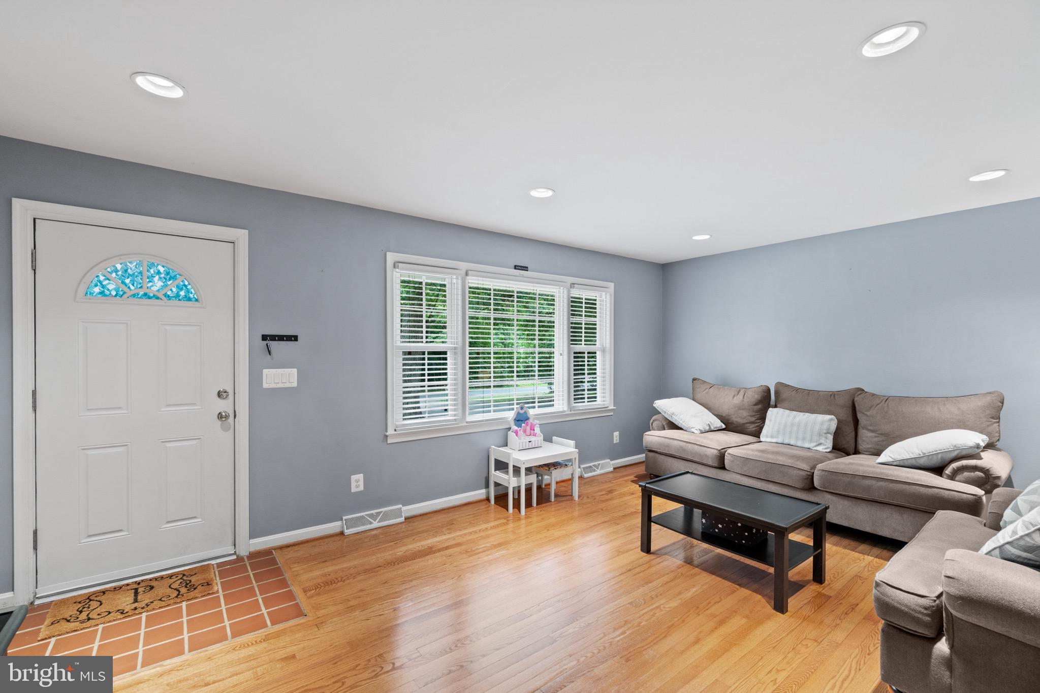 HILLCREST TERRACE - Residential