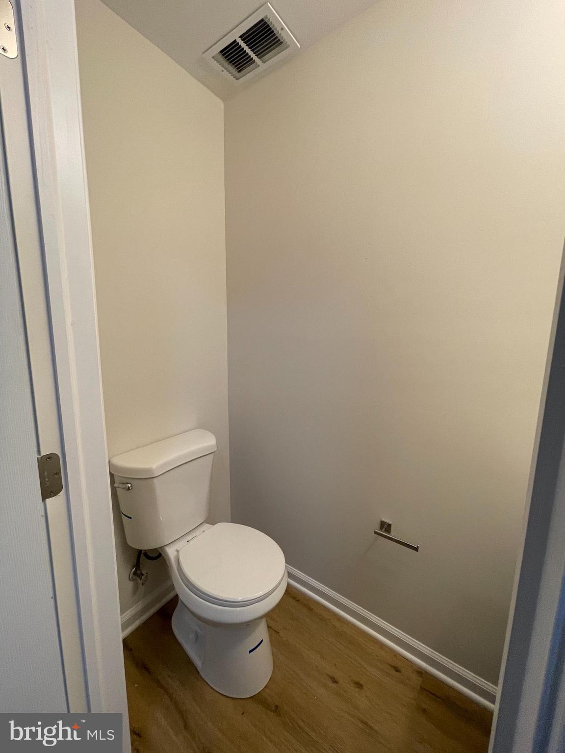 BROADWAY EAST - Residential Lease