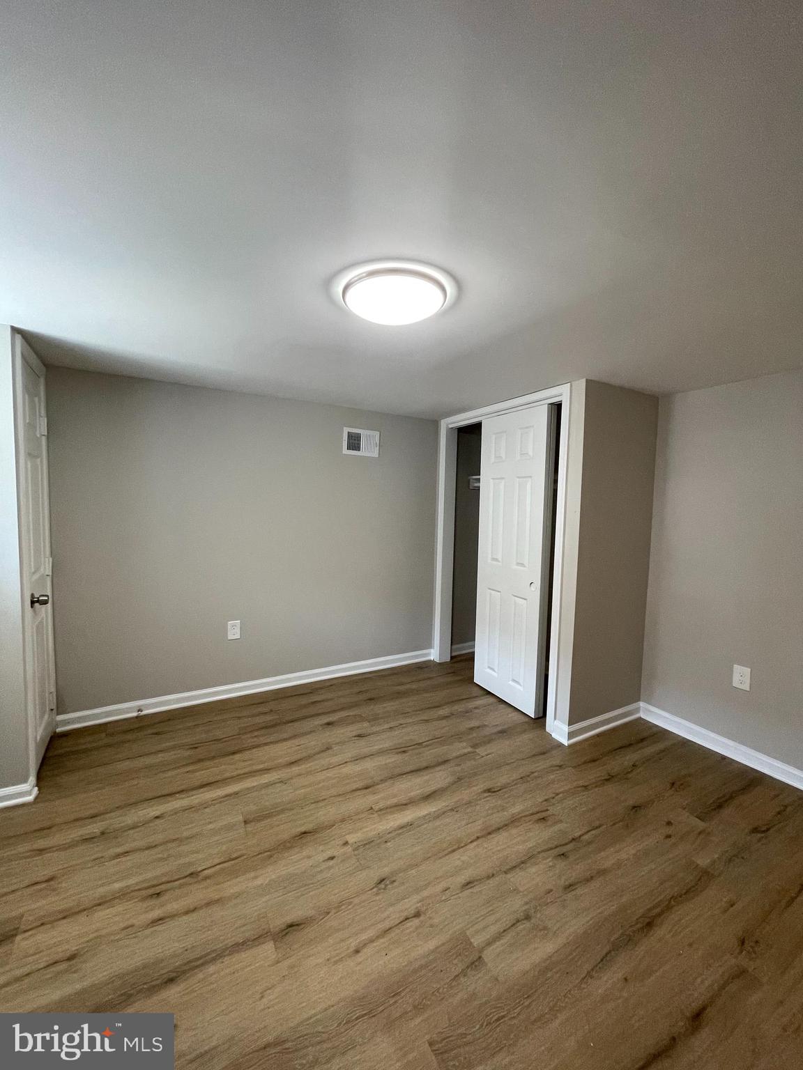 BROADWAY EAST - Residential Lease