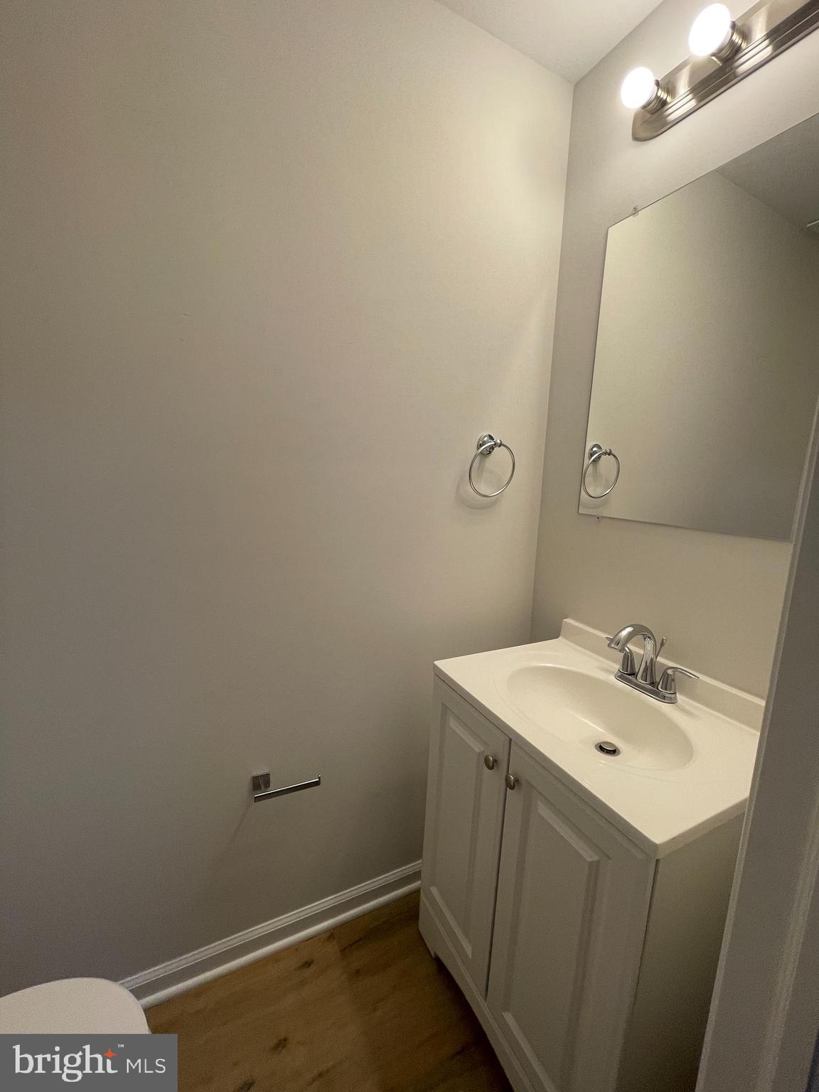 BROADWAY EAST - Residential Lease