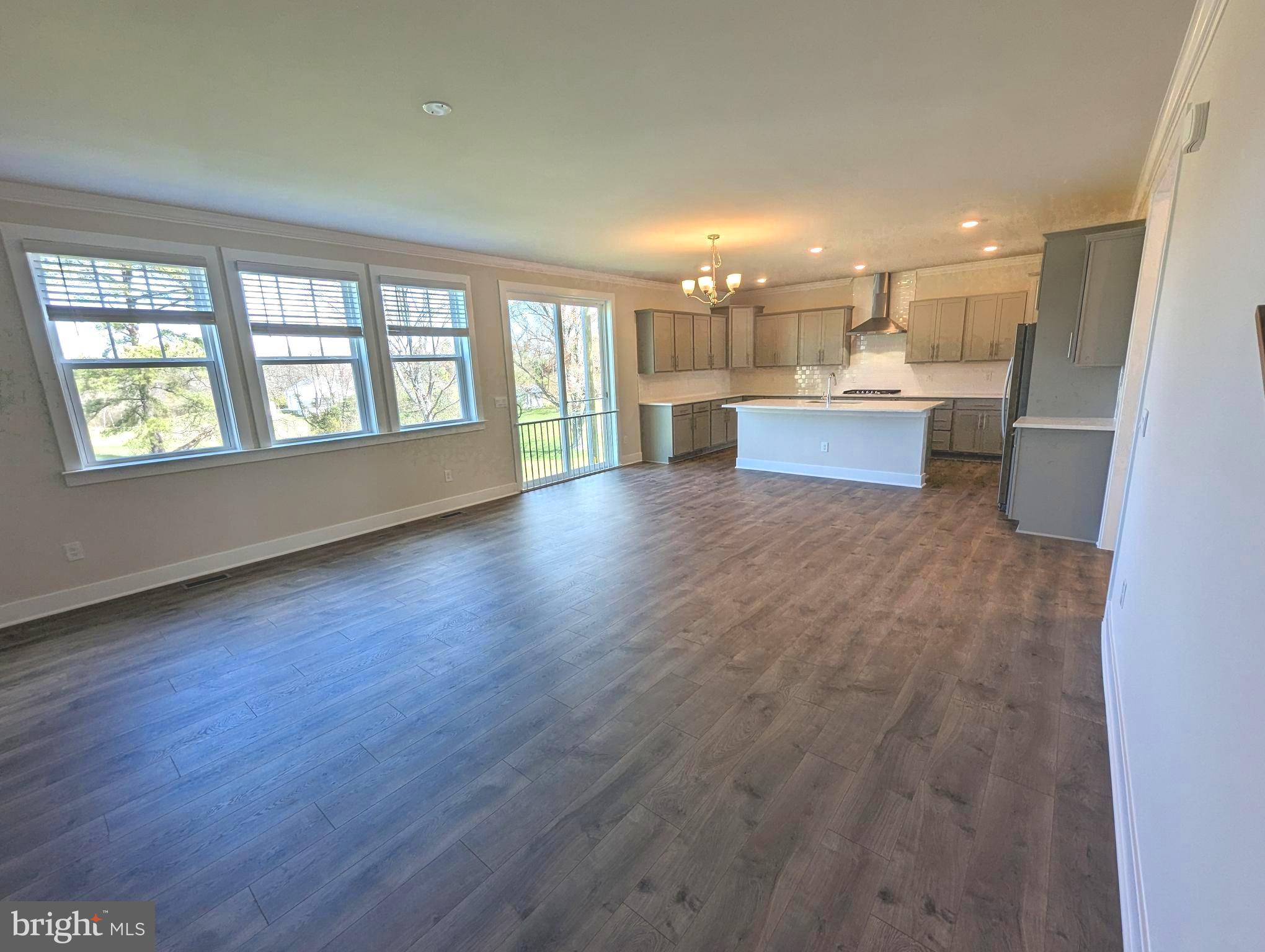 ROBINSONS PARADISE - Residential