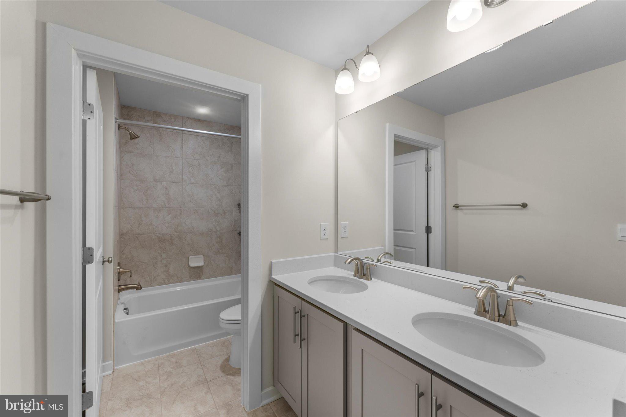 ROBINSONS PARADISE - Residential