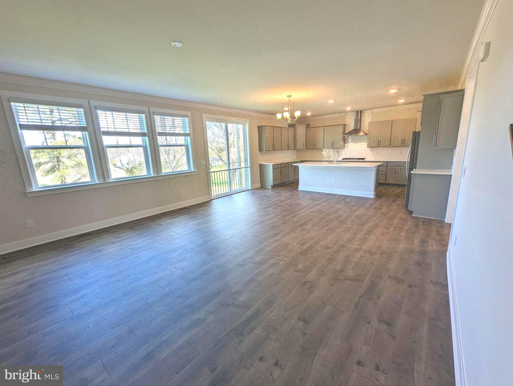 ROBINSONS PARADISE - Residential