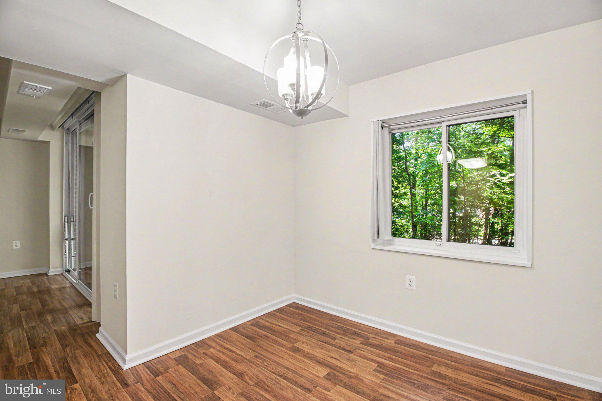 NORTHGATE SQUARE - Residential