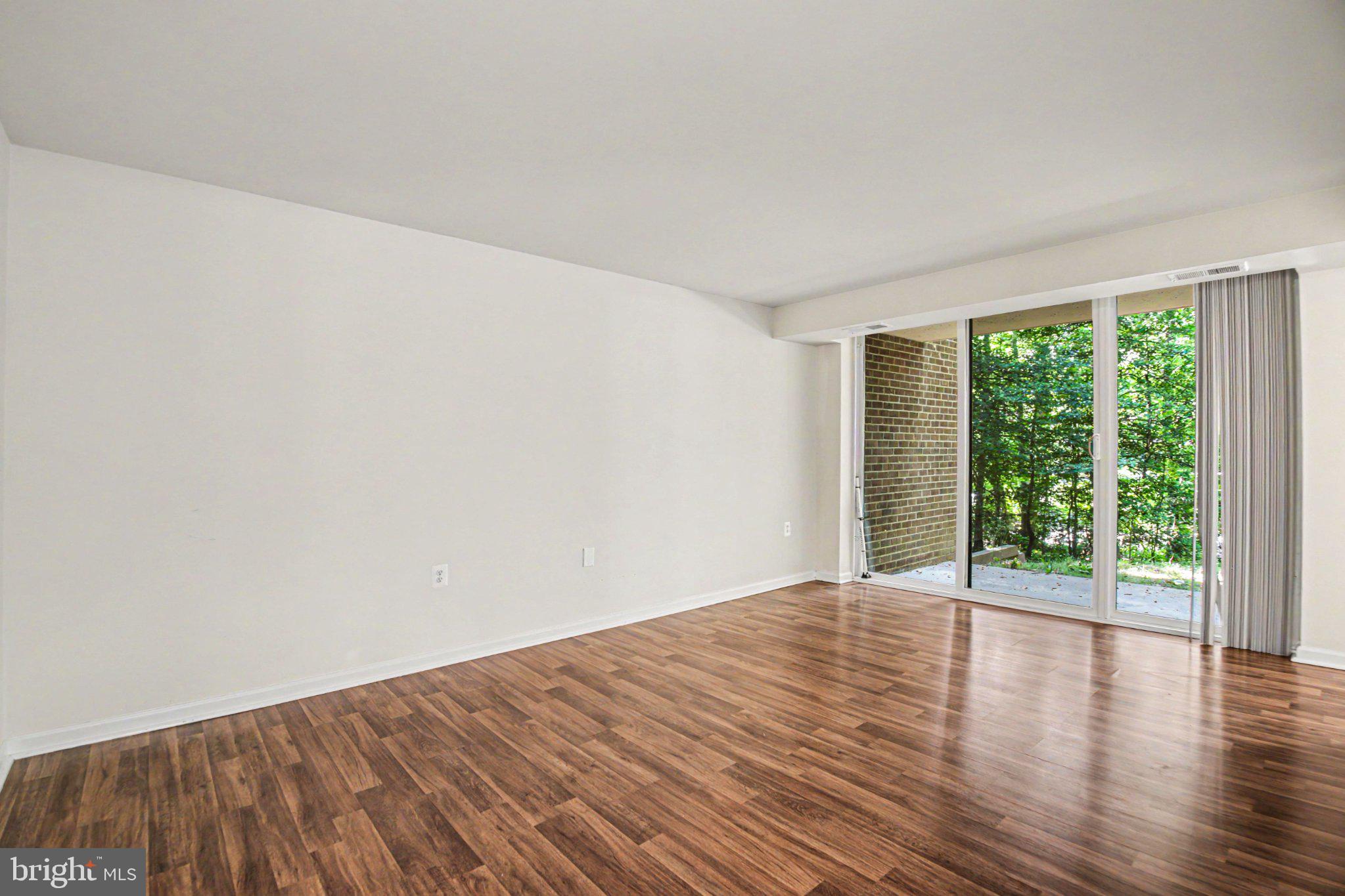 NORTHGATE SQUARE - Residential